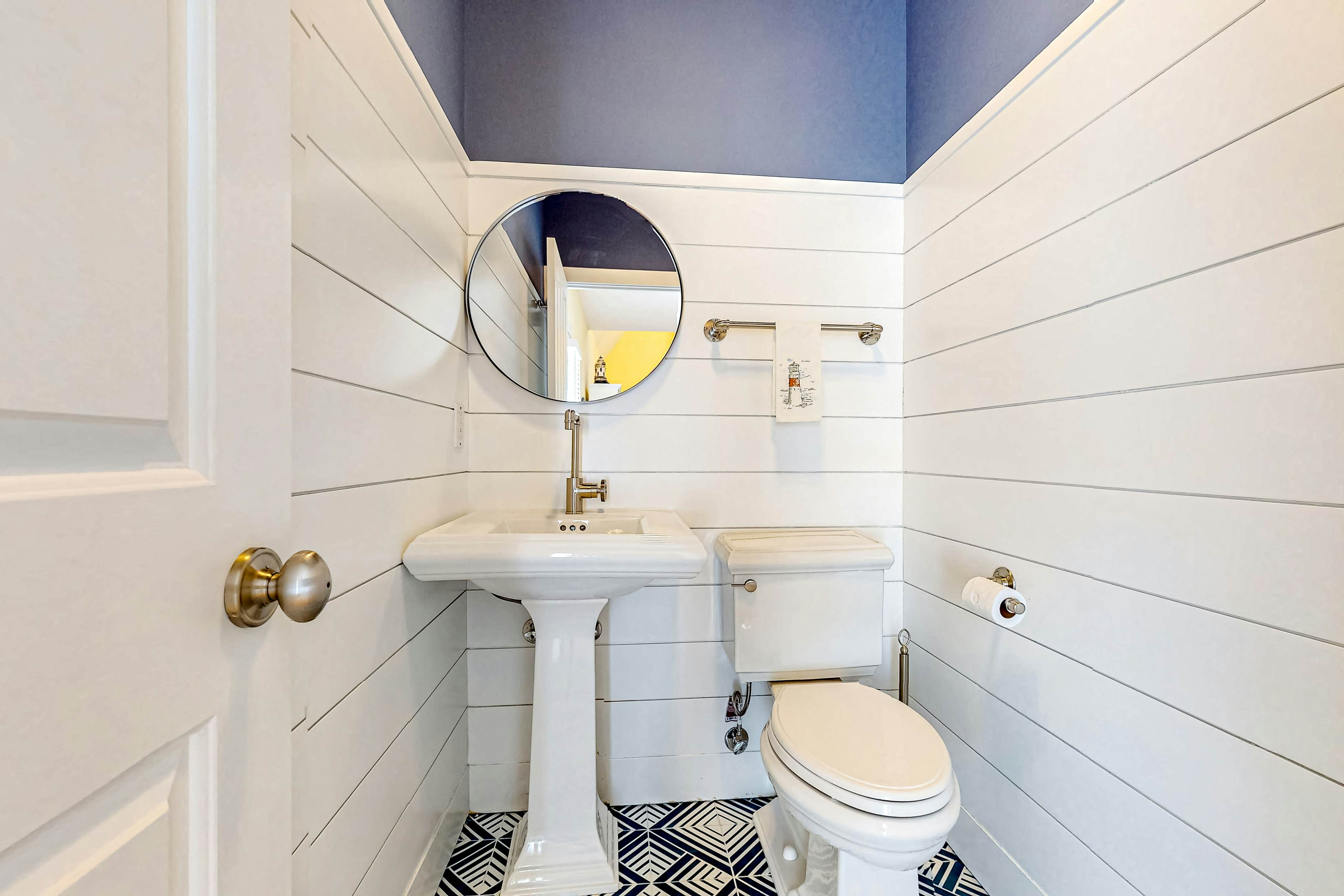 The Lighthouse in Lakeshore Cottages