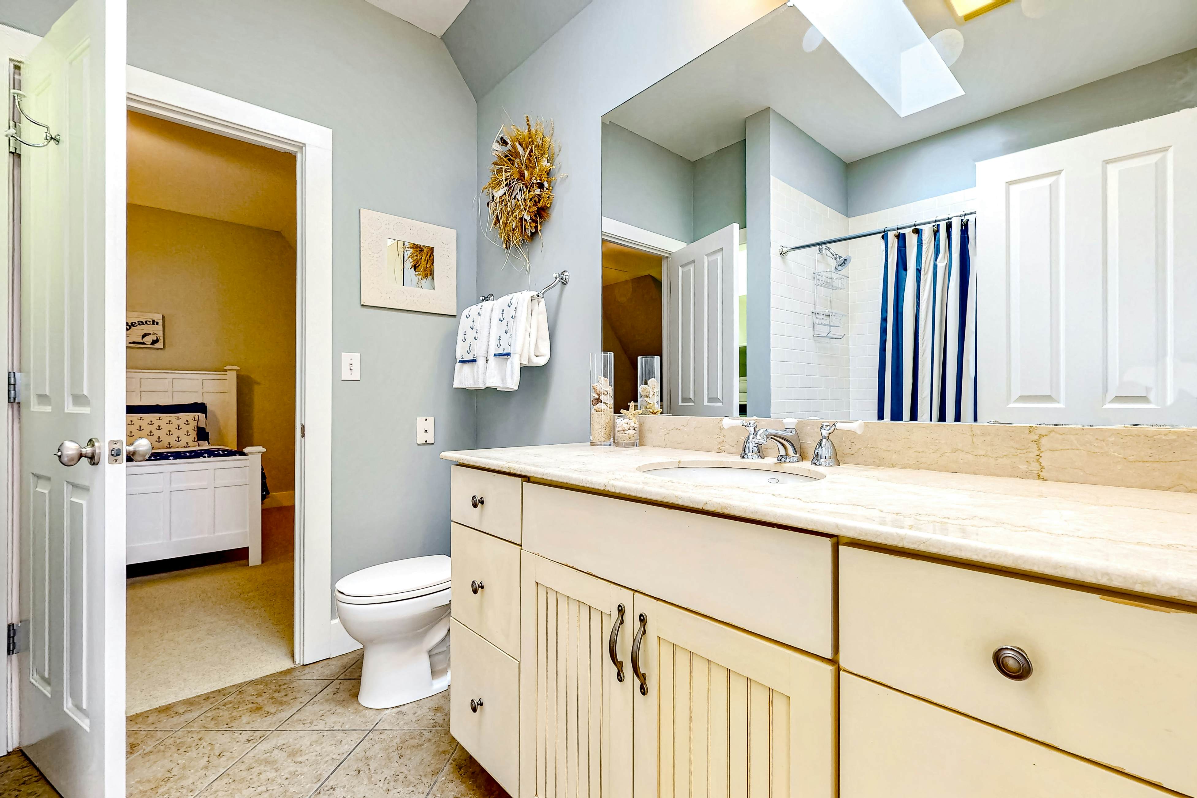 The Lighthouse in Lakeshore Cottages