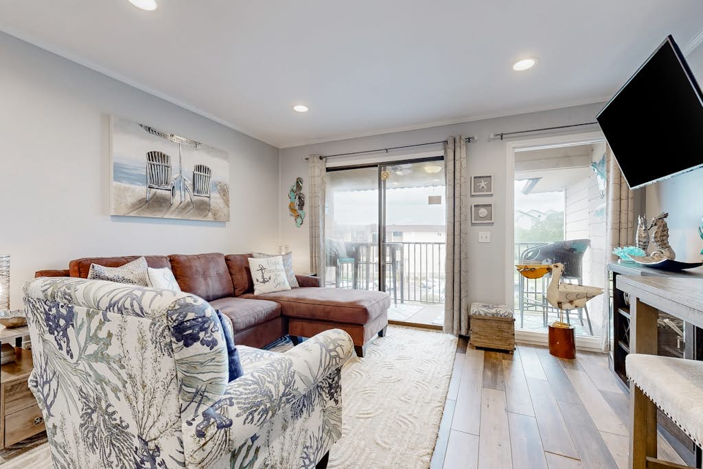 3rd floor Condo, pool, tennis/pickleball, bike rentals & close to beach — Hilton Head, SC — vacation rental