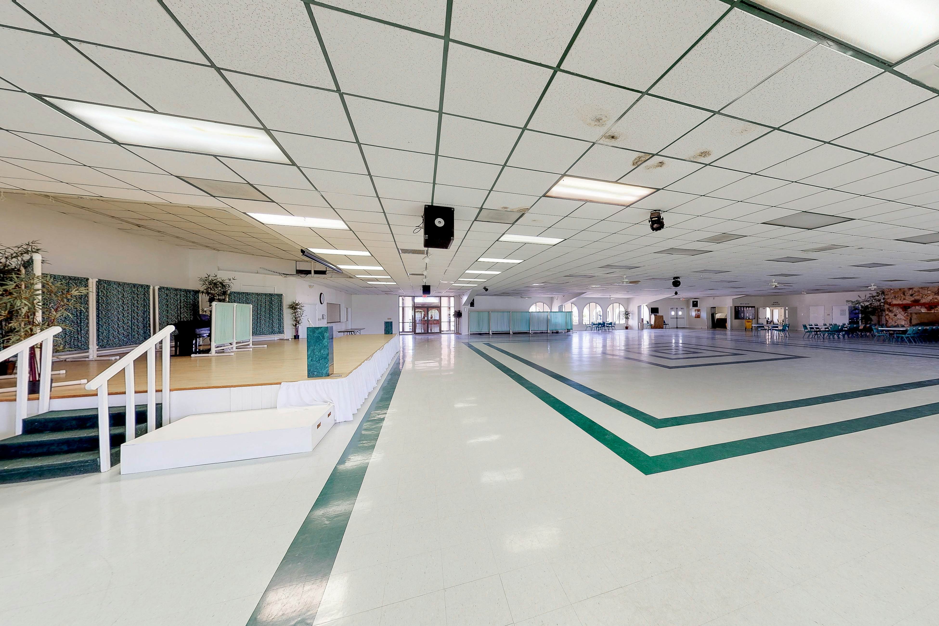 Long Island Village 831 Oyster