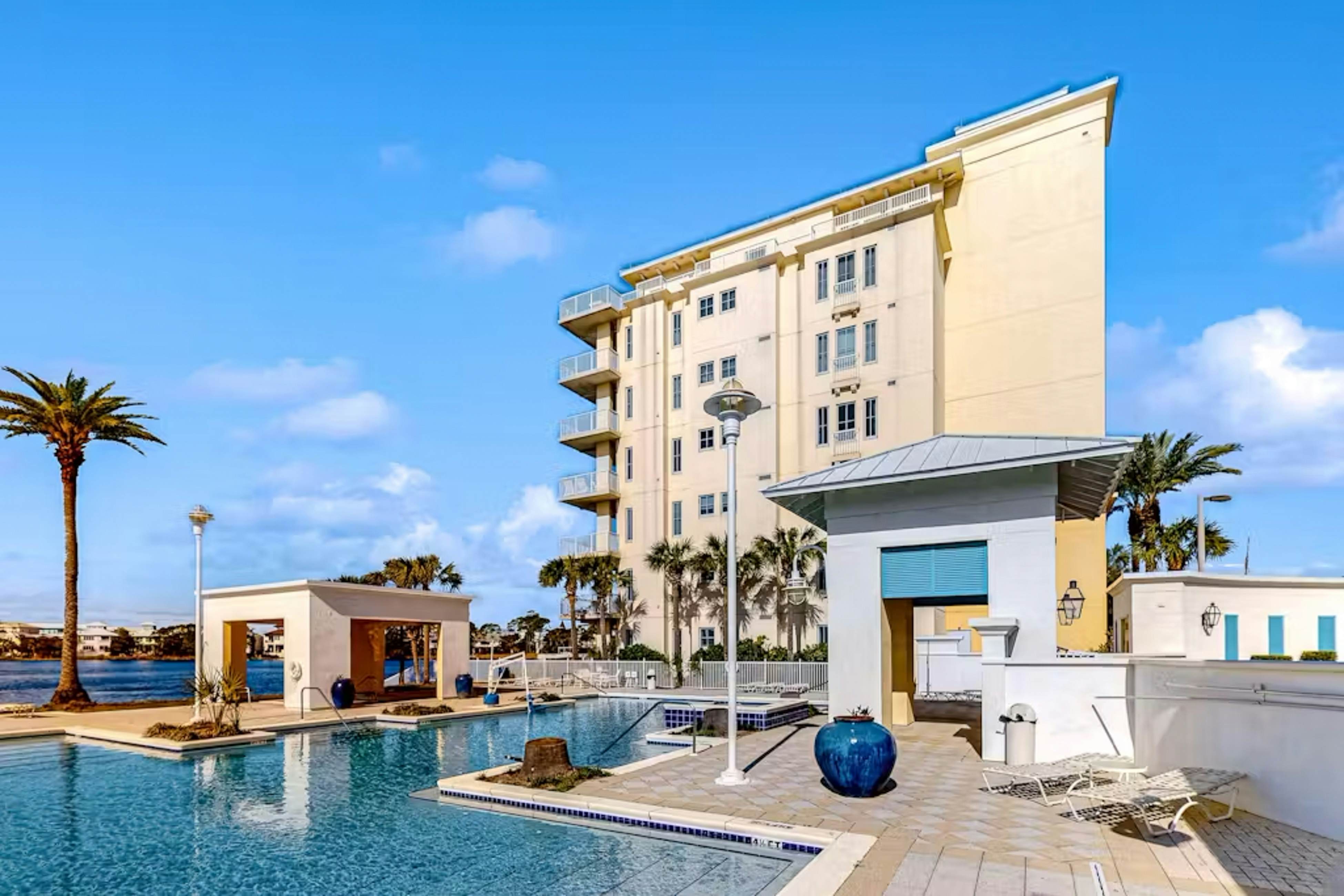 Carillon Beach Inn 303 - Sweet Tea Love