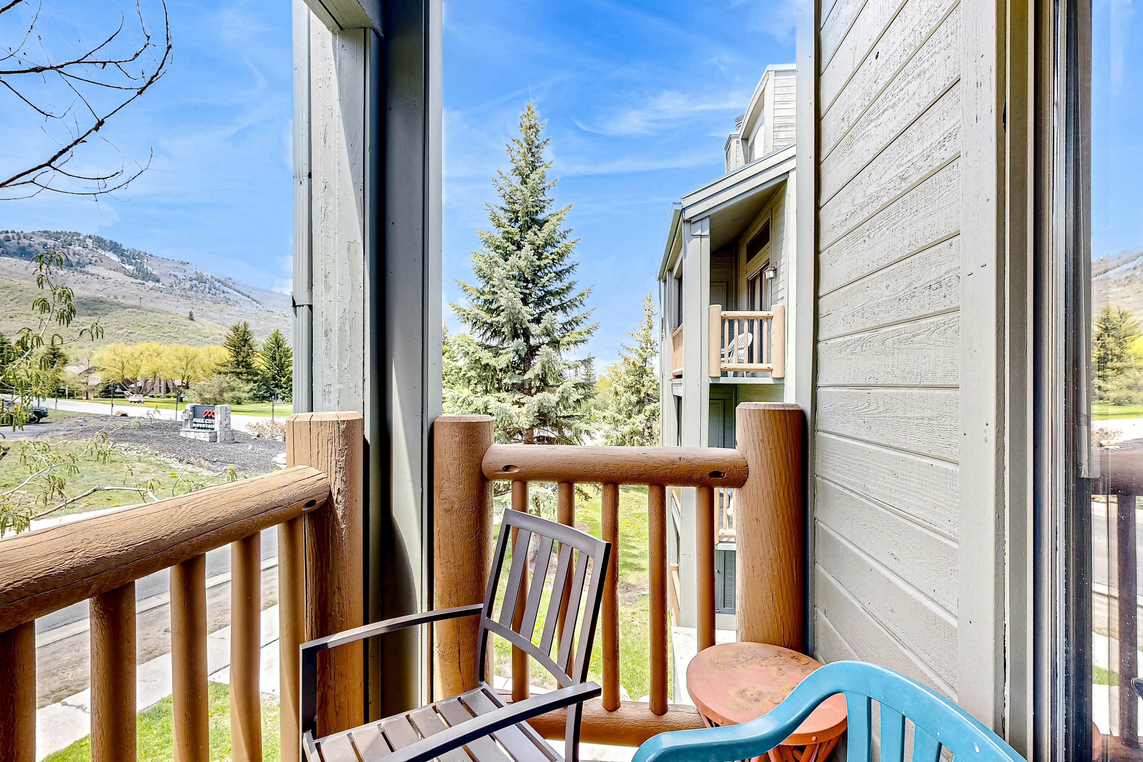 Elegant Escape at Powder Pointe 201B