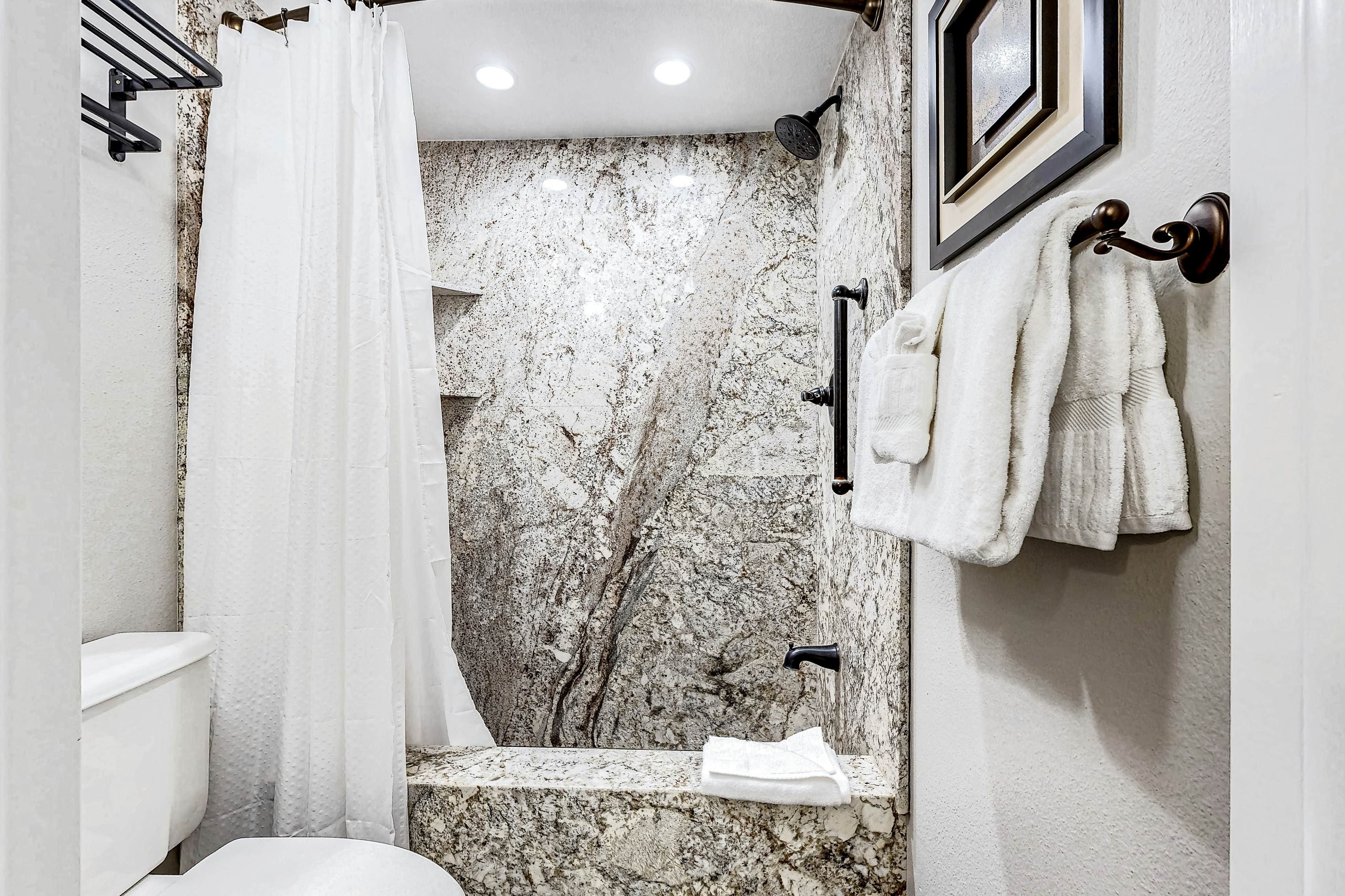 Elegant Escape at Powder Pointe 201B