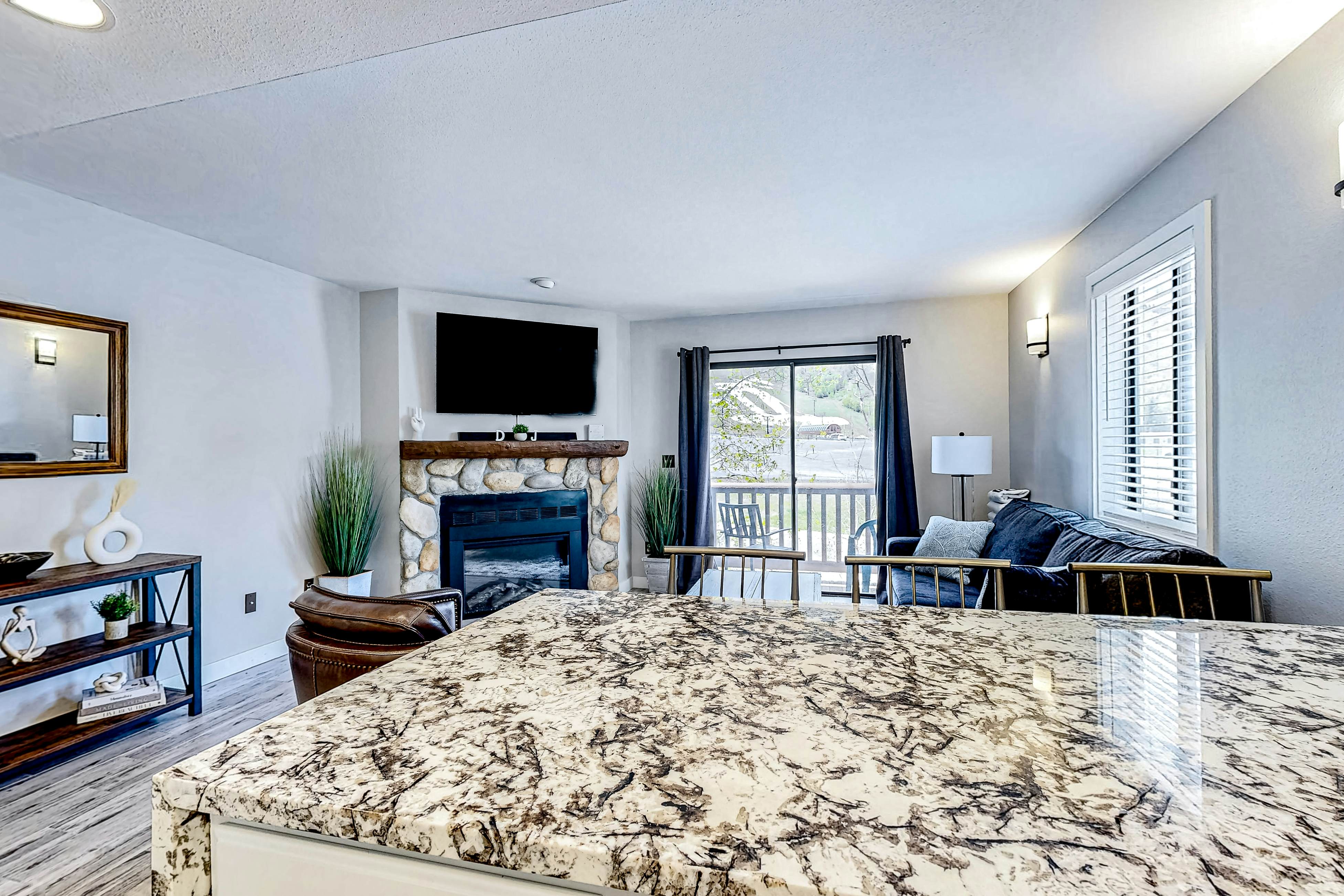 Elegant Escape at Powder Pointe 201B