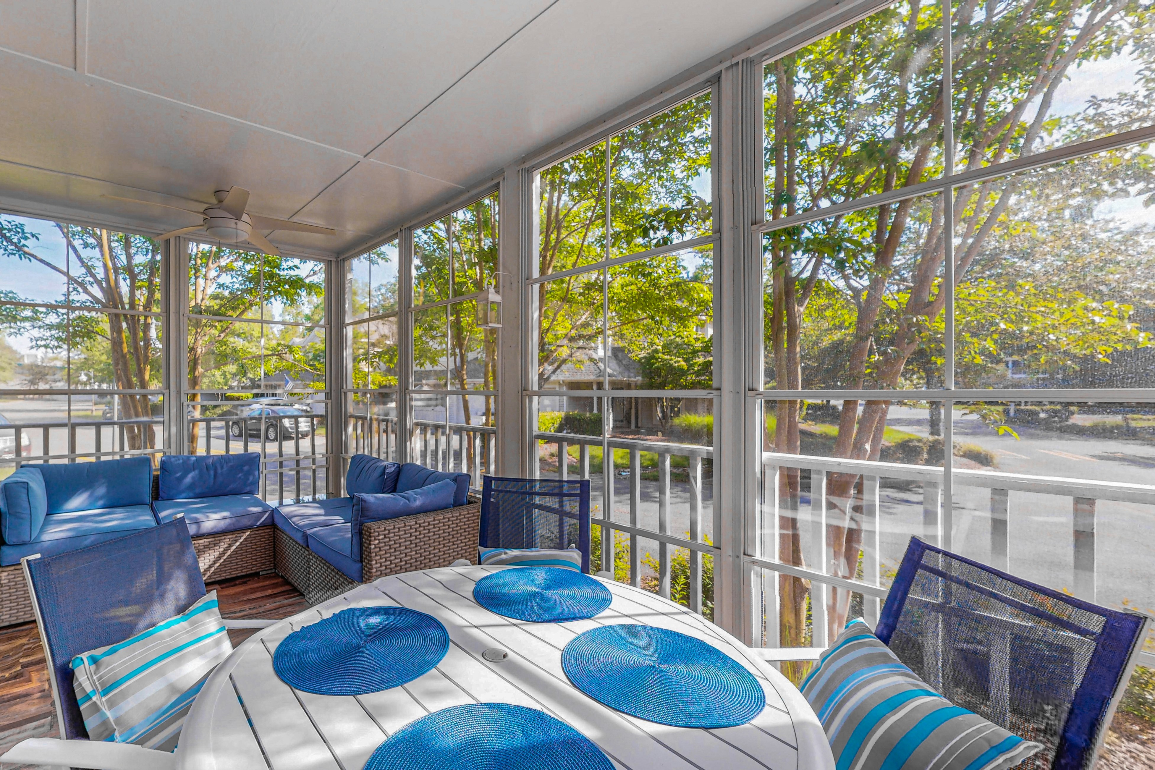 Sea Colony - 52022 Canal Ct