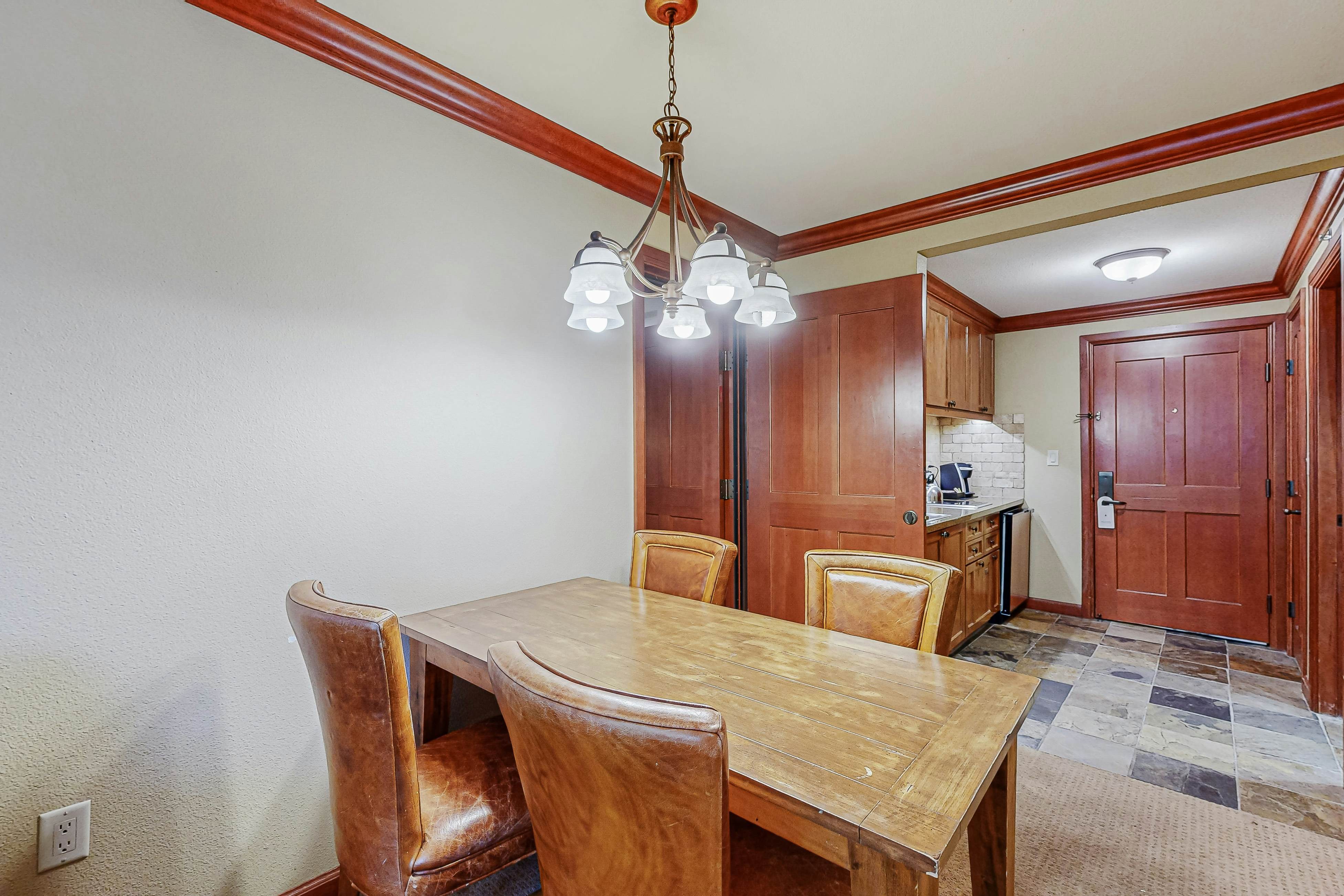 Everline Resort & Spa 605 & 607