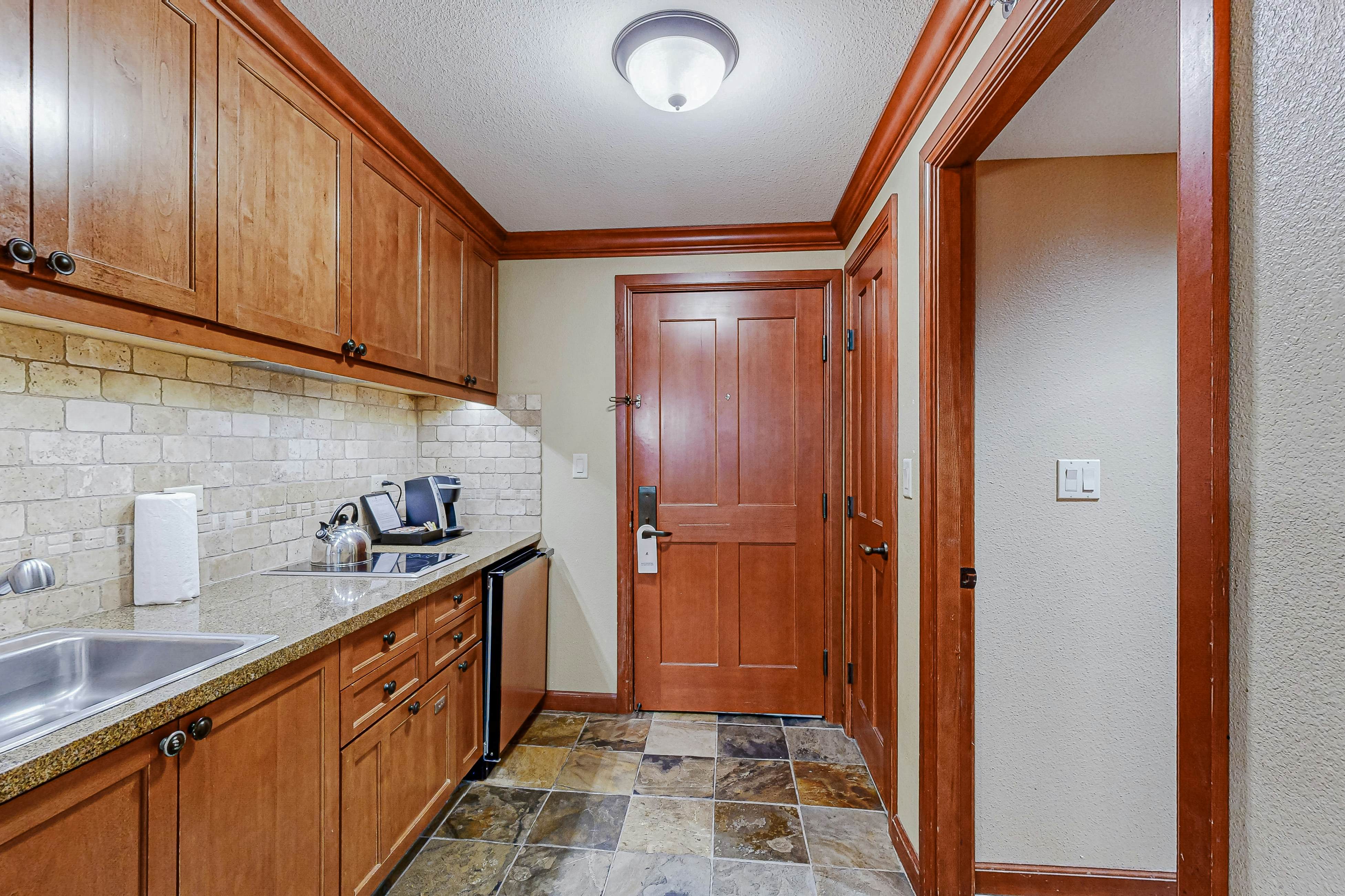 Everline Resort & Spa 605 & 607