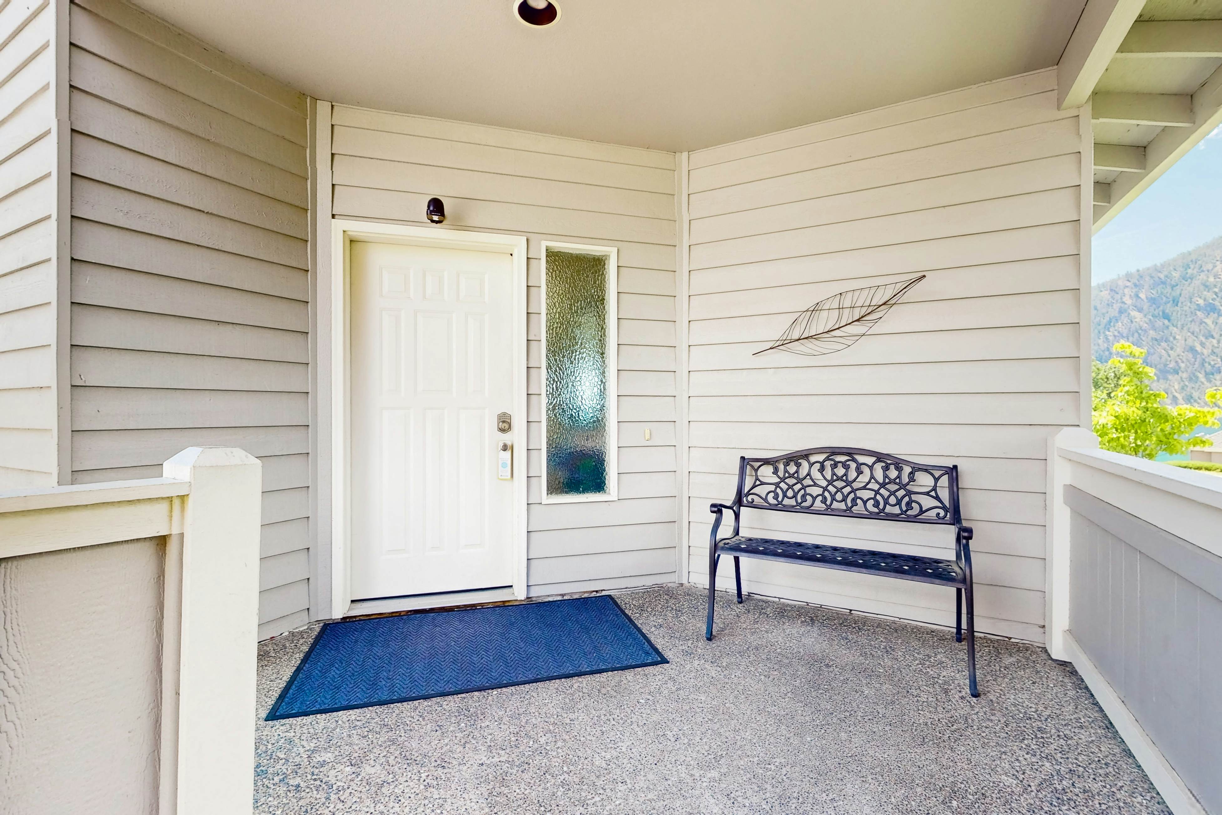 Lake Daze at Wapato Point