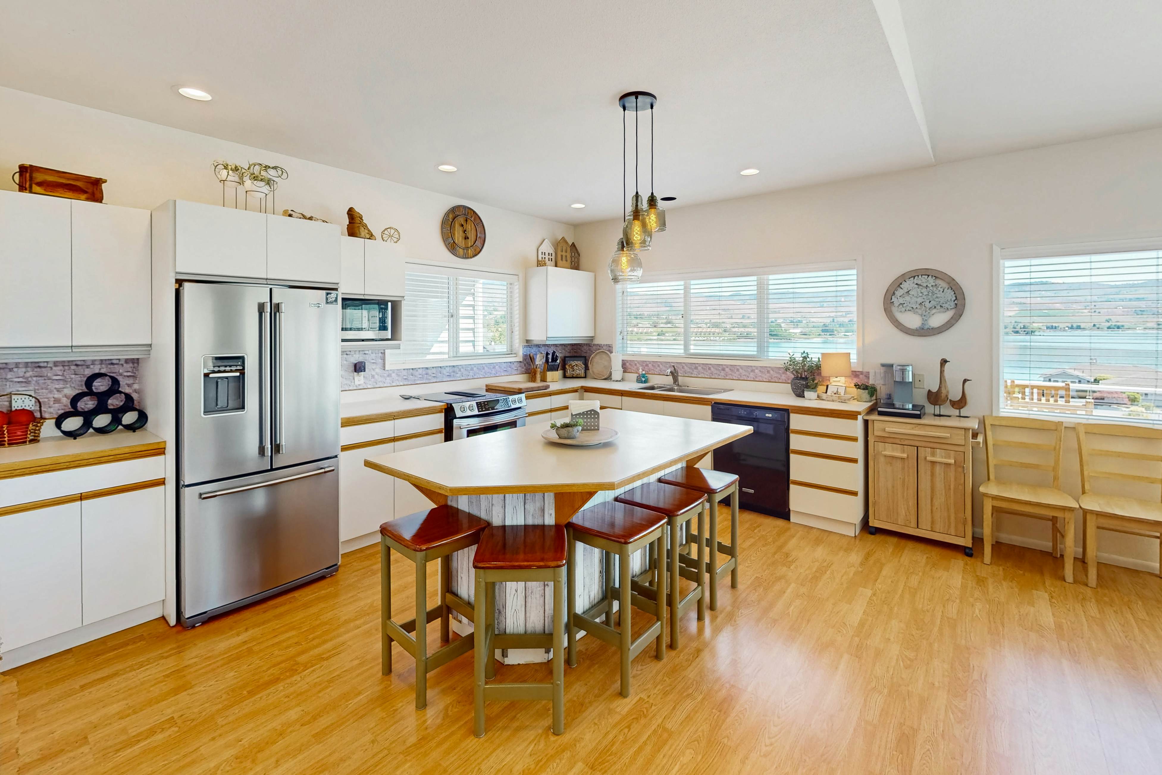 Lake Daze at Wapato Point