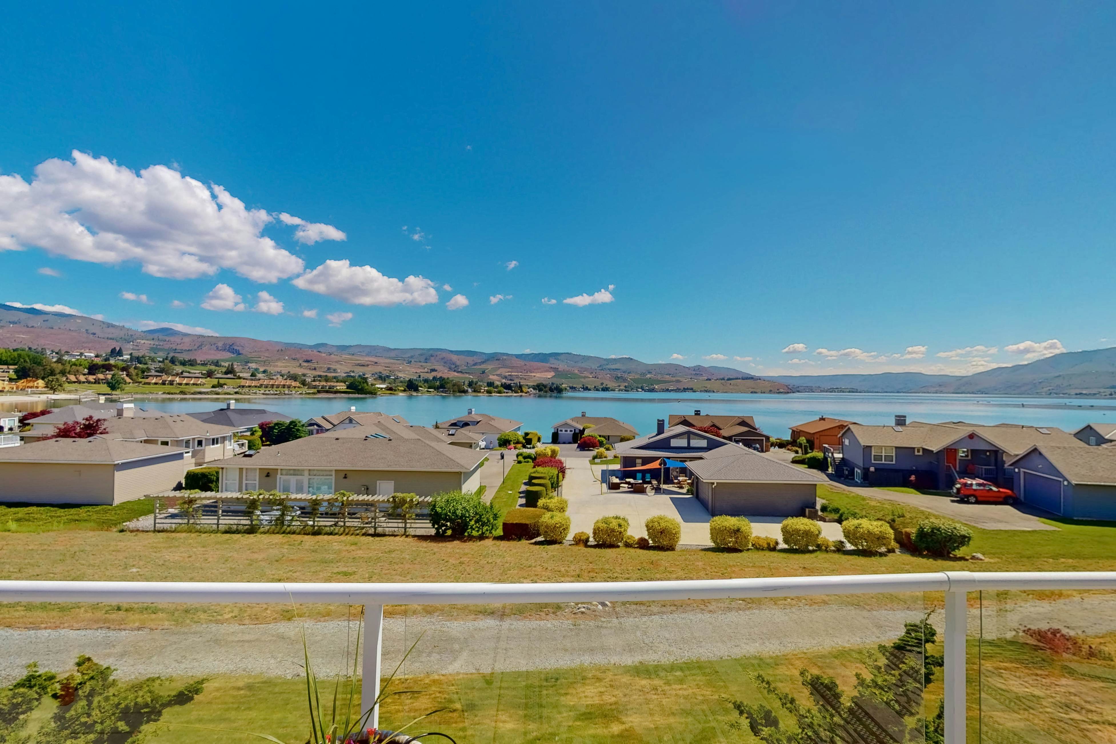 Lake Daze at Wapato Point