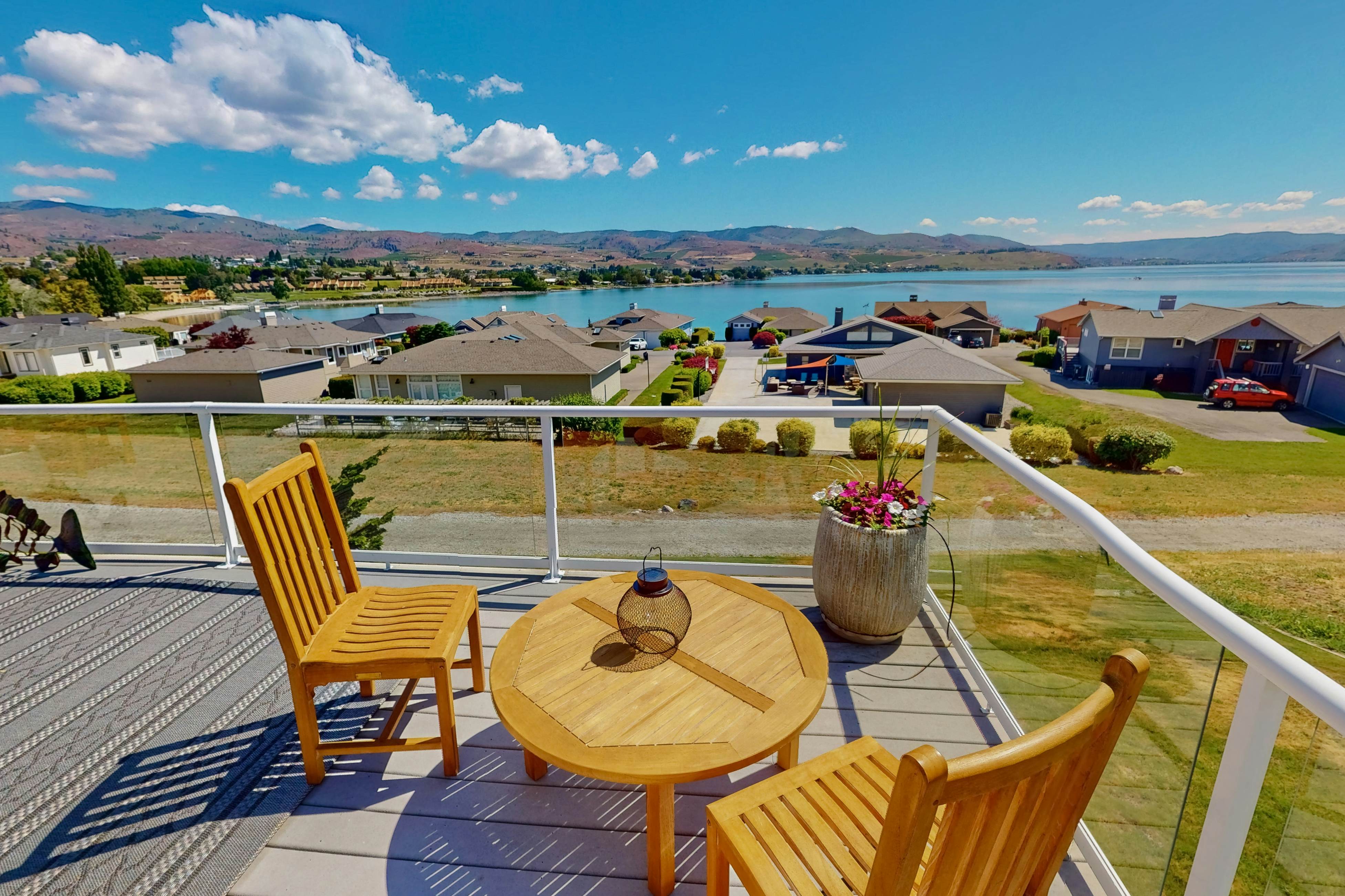 Lake Daze at Wapato Point