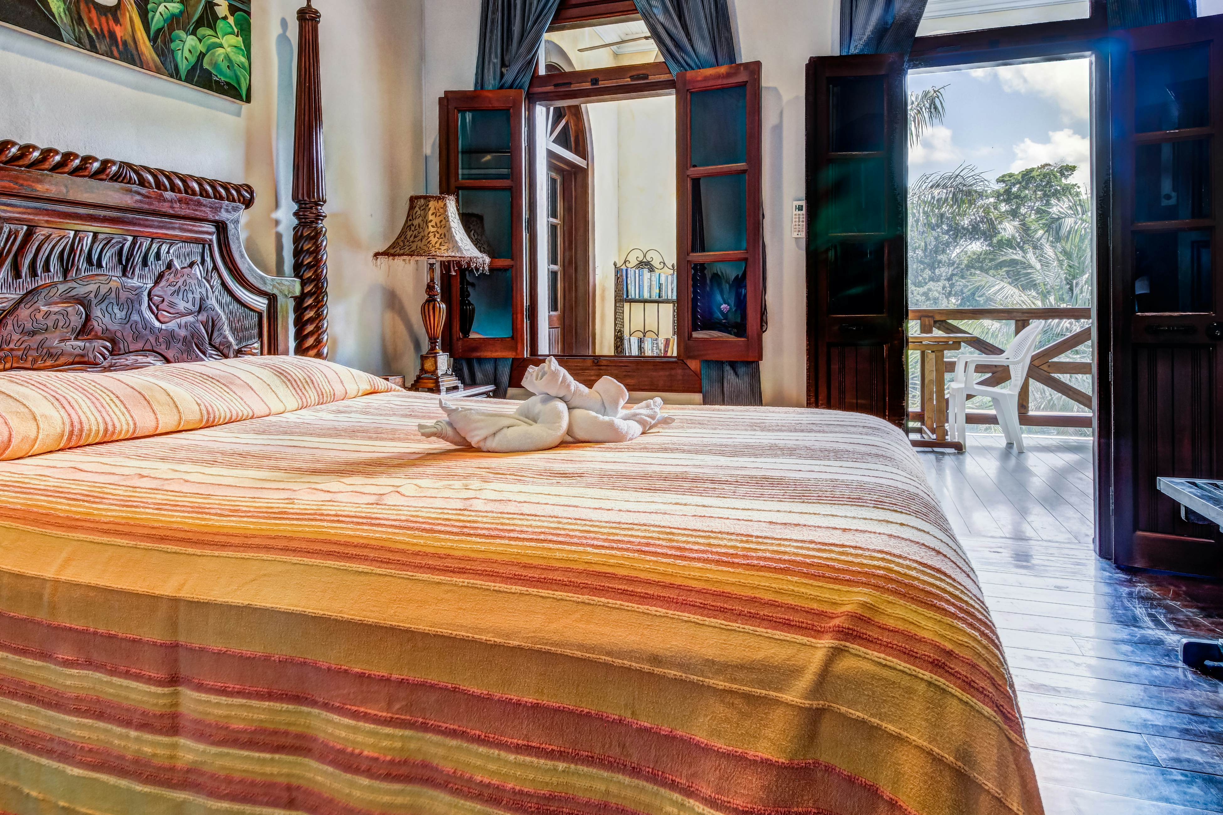 Jaguar Room at Mahogany Hall -Gold Standard Certified