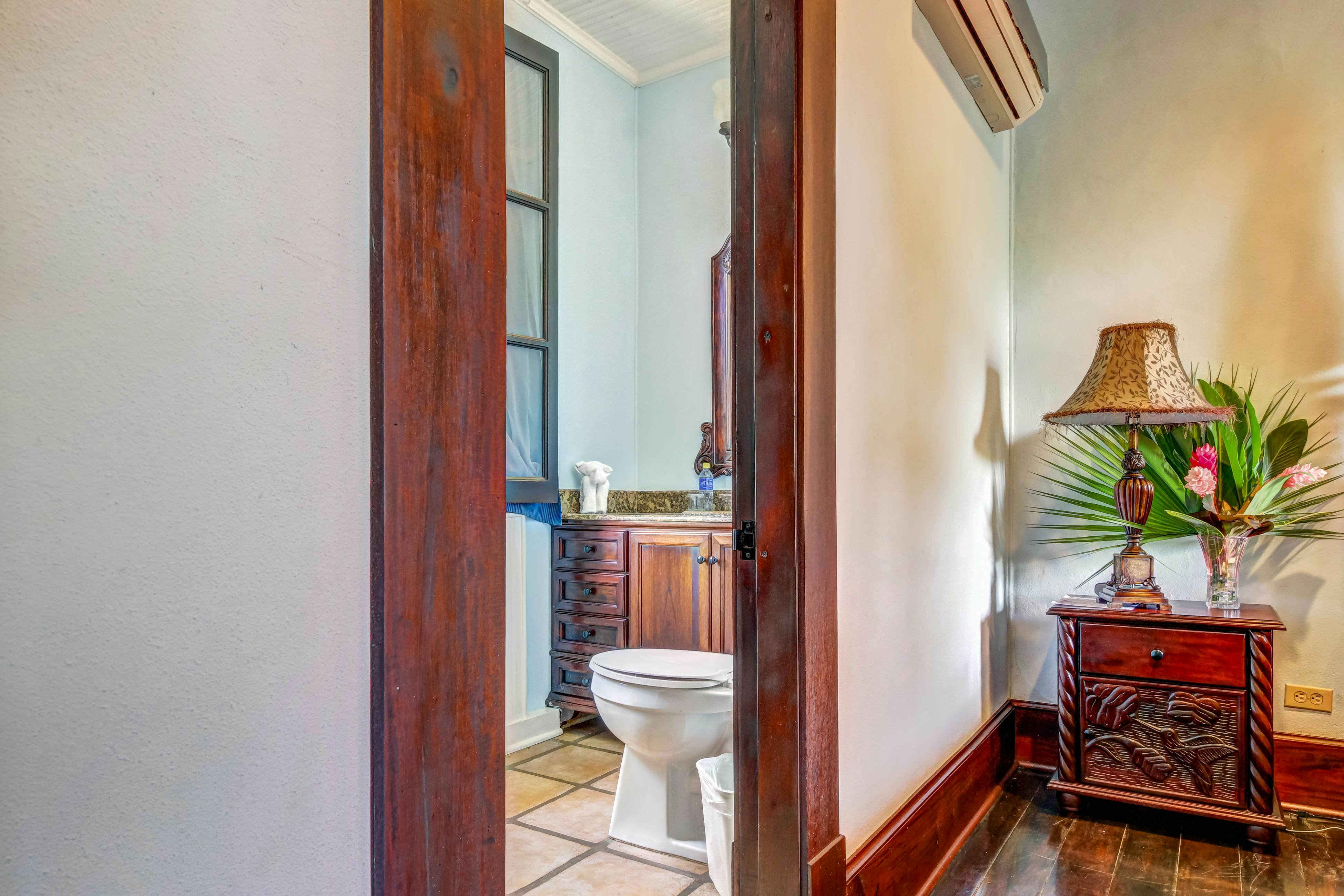 Jaguar Room at Mahogany Hall -Gold Standard Certified