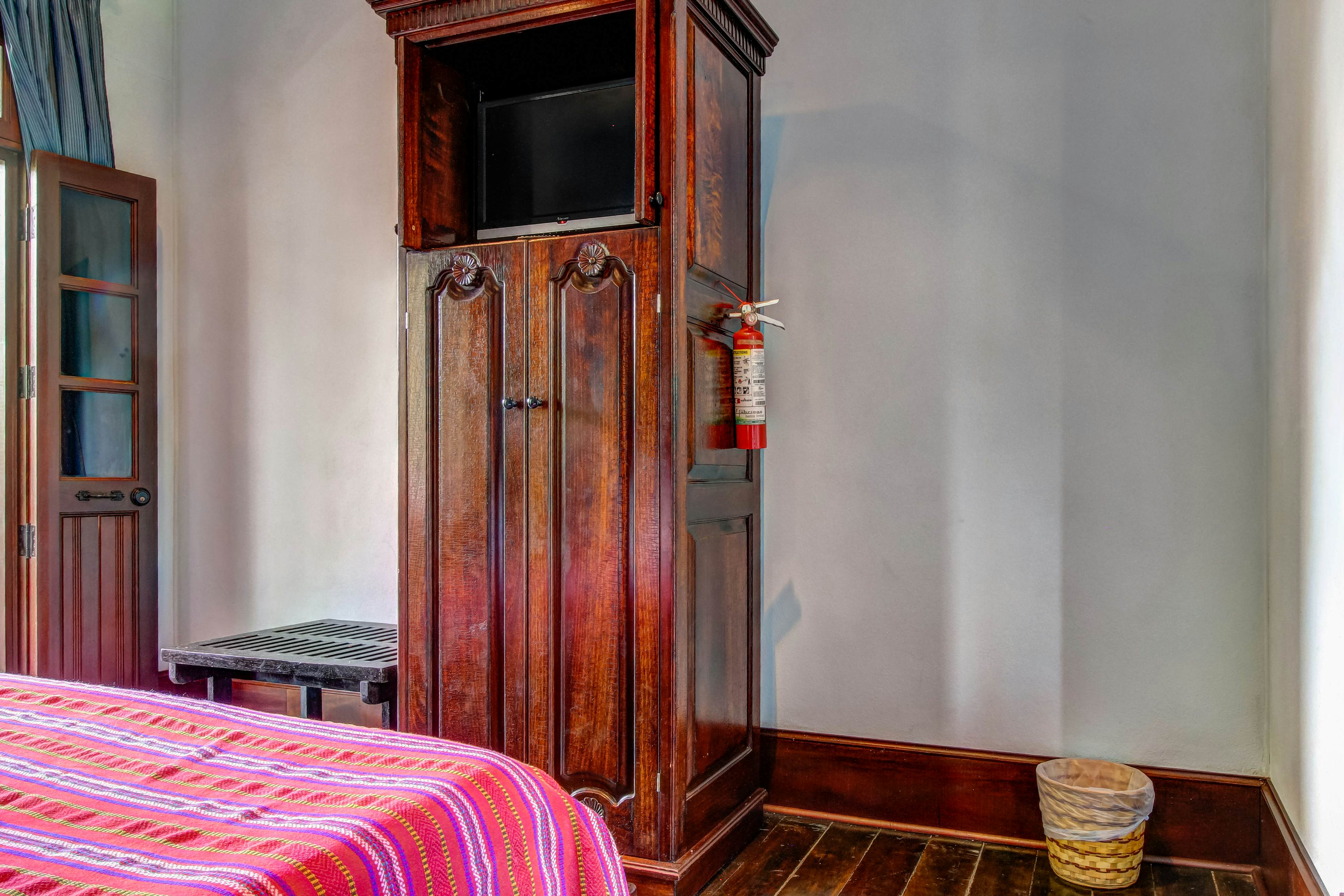 Monkey Room at Mahogany Hall -Gold Standard Certified