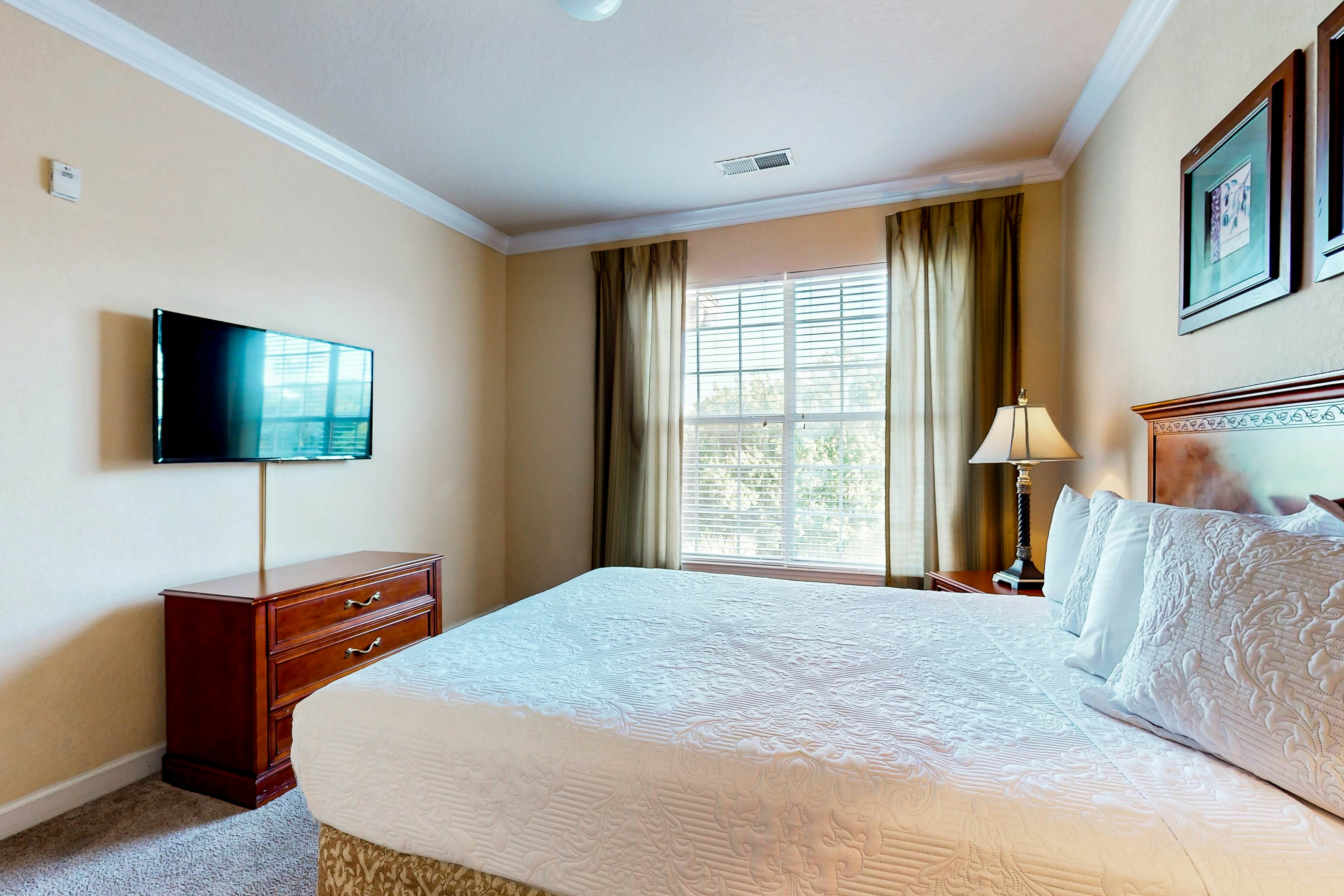 Tuscan Sunset - Tuscana Resort 