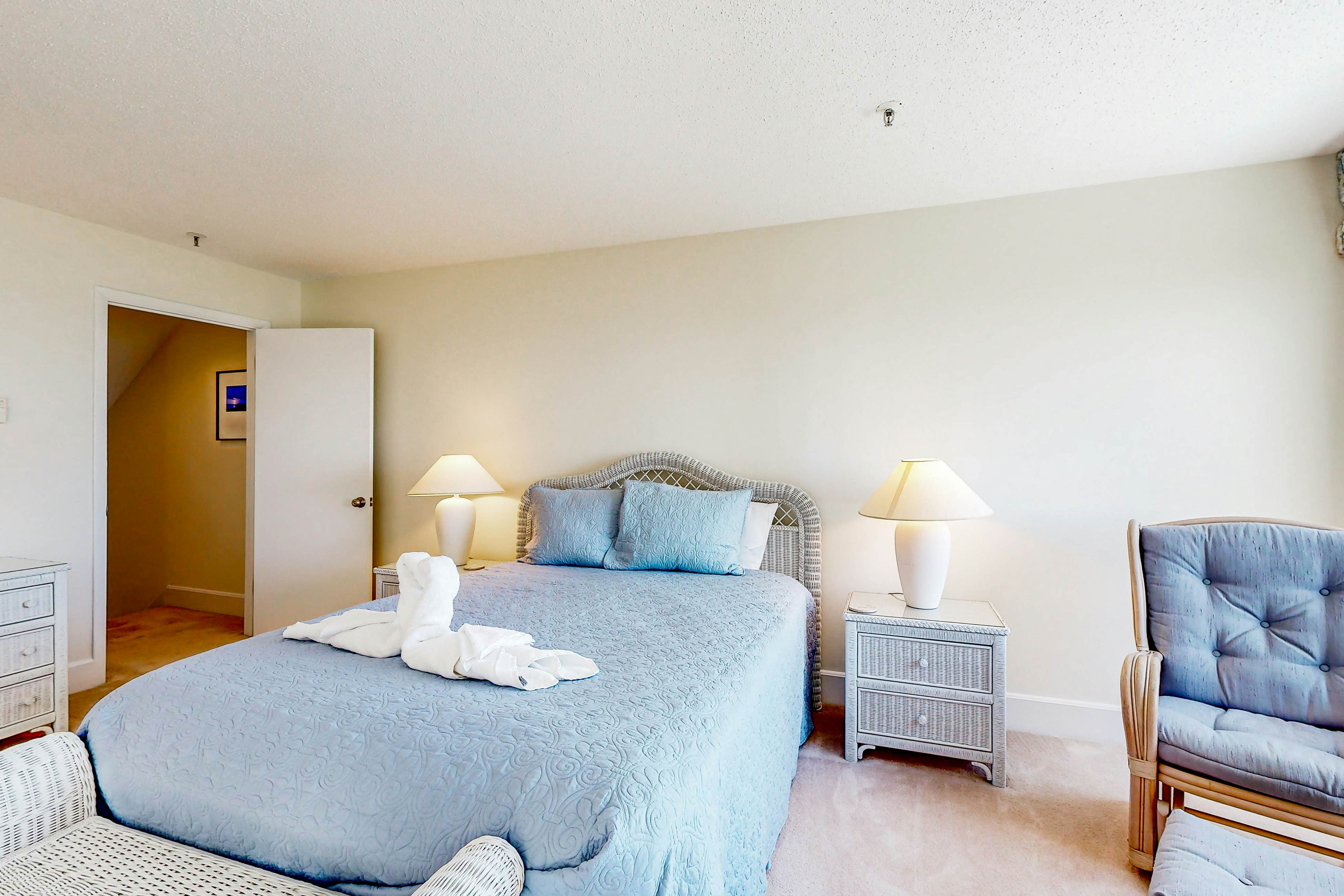 Kings Grant - 40097 E Oceanside Unit 21