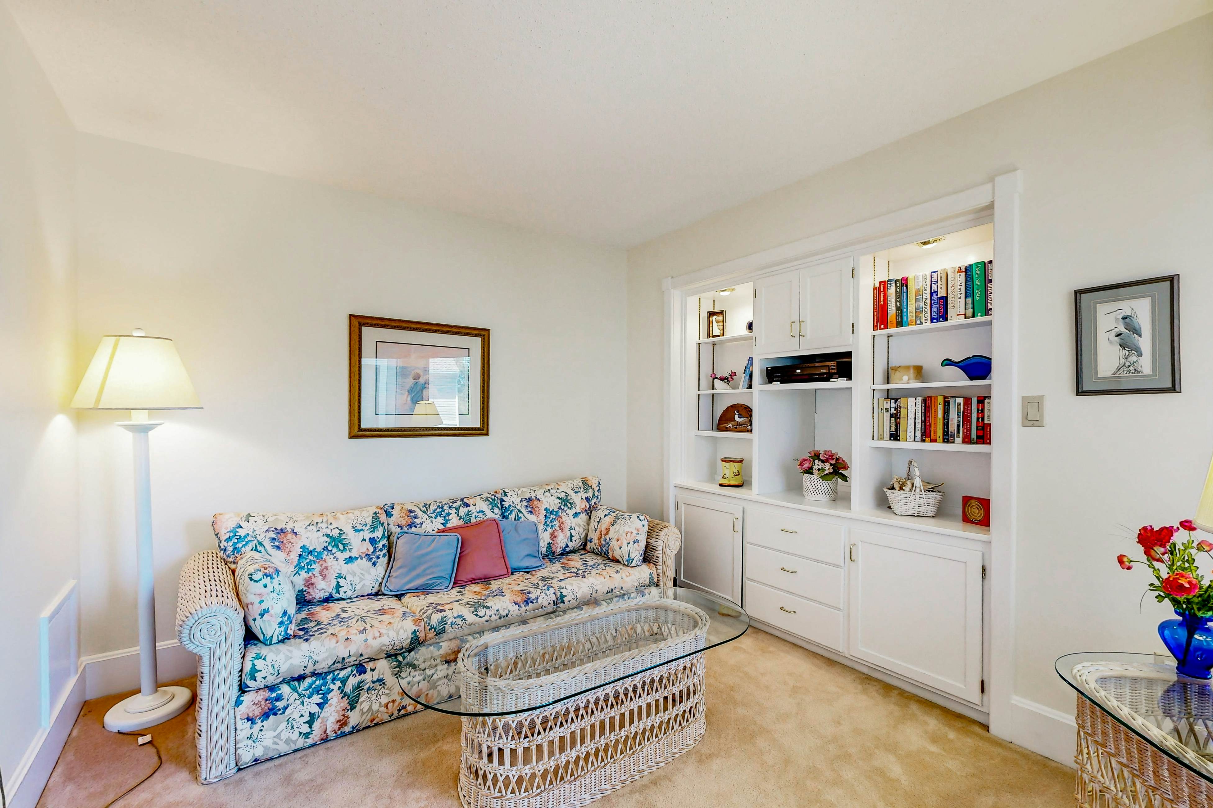 Kings Grant - 40097 E Oceanside Unit 21