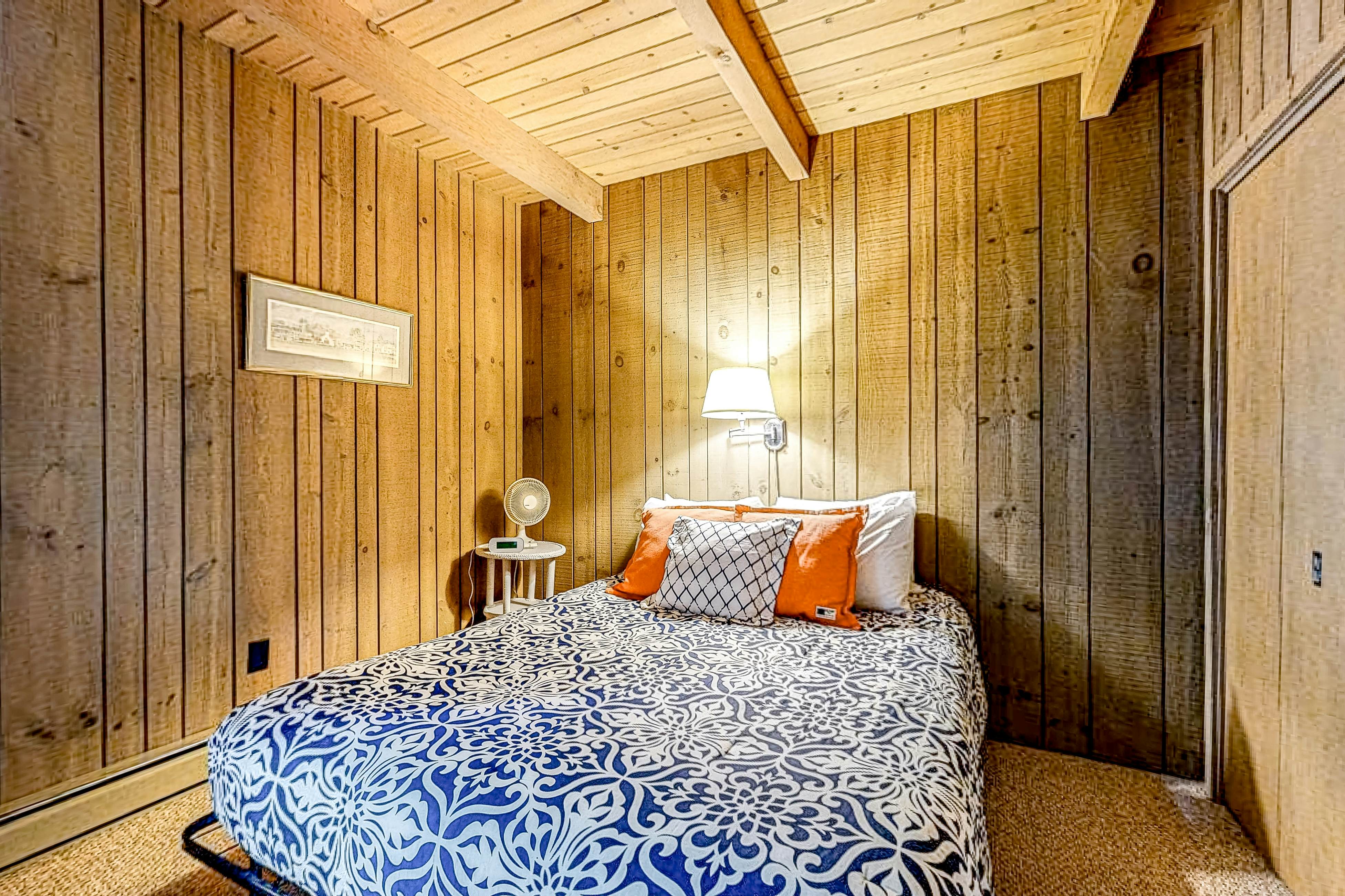 Snowy Peaks Hideaway