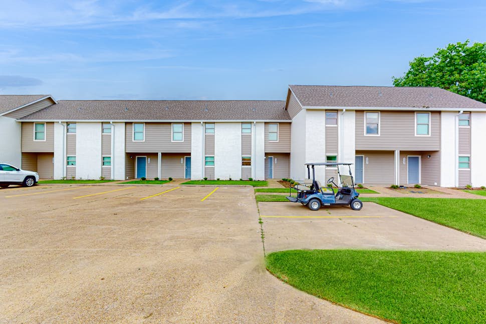 The Bridge 130 2 BD Malakoff, TX Vacation Rental Vacasa