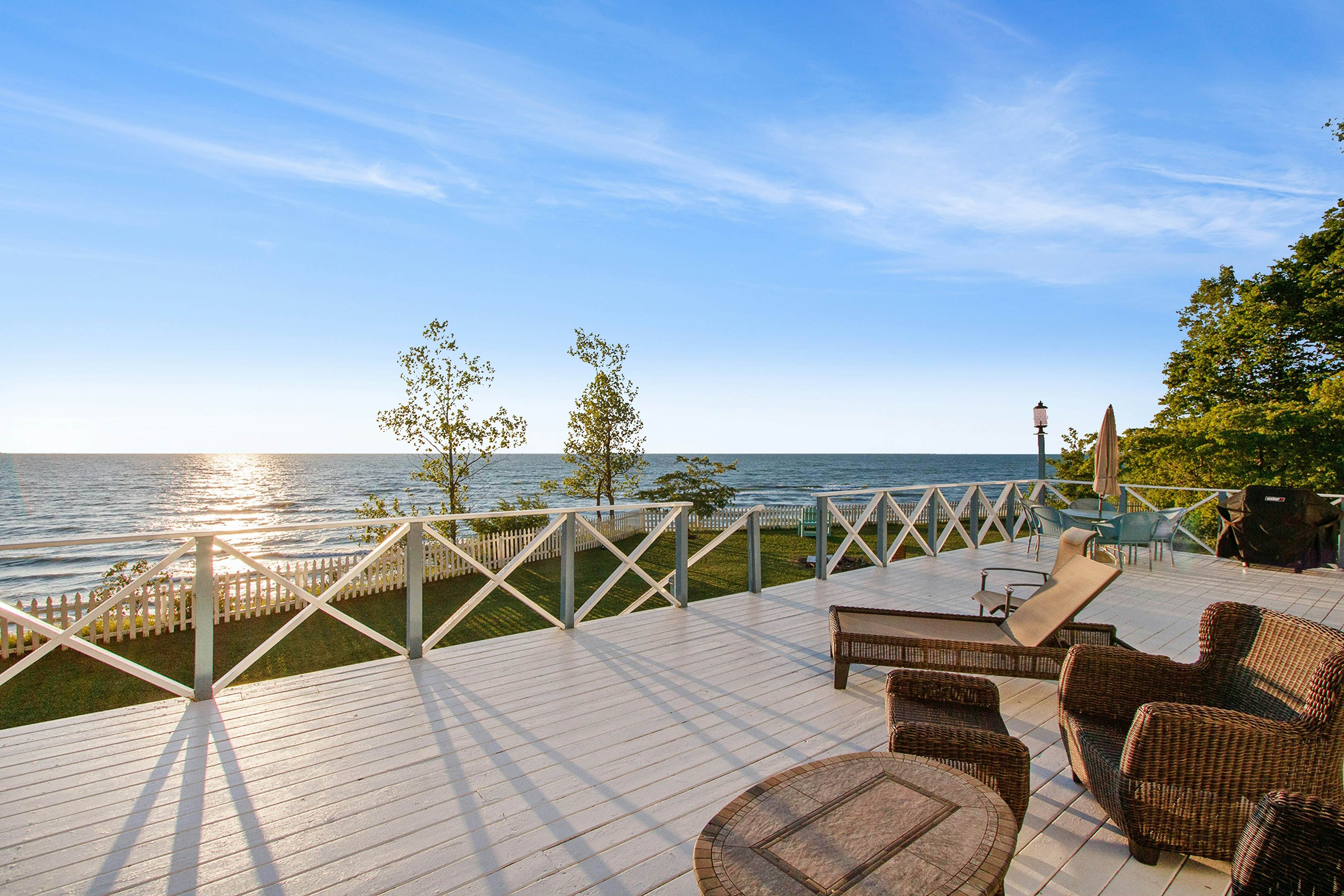 Lake Michigan Retreat- Lower Duplex