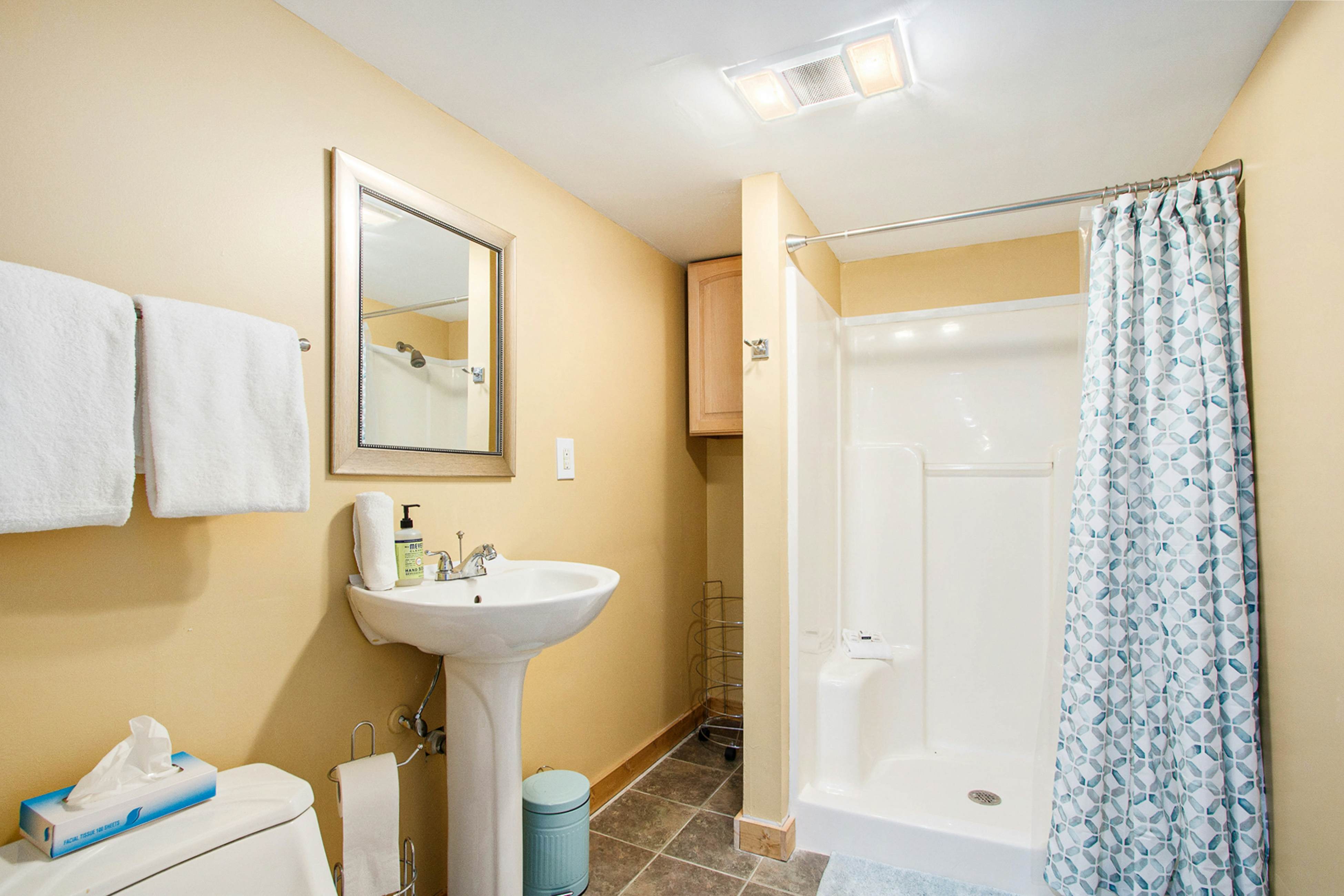 Lake Michigan Retreat- Lower Duplex