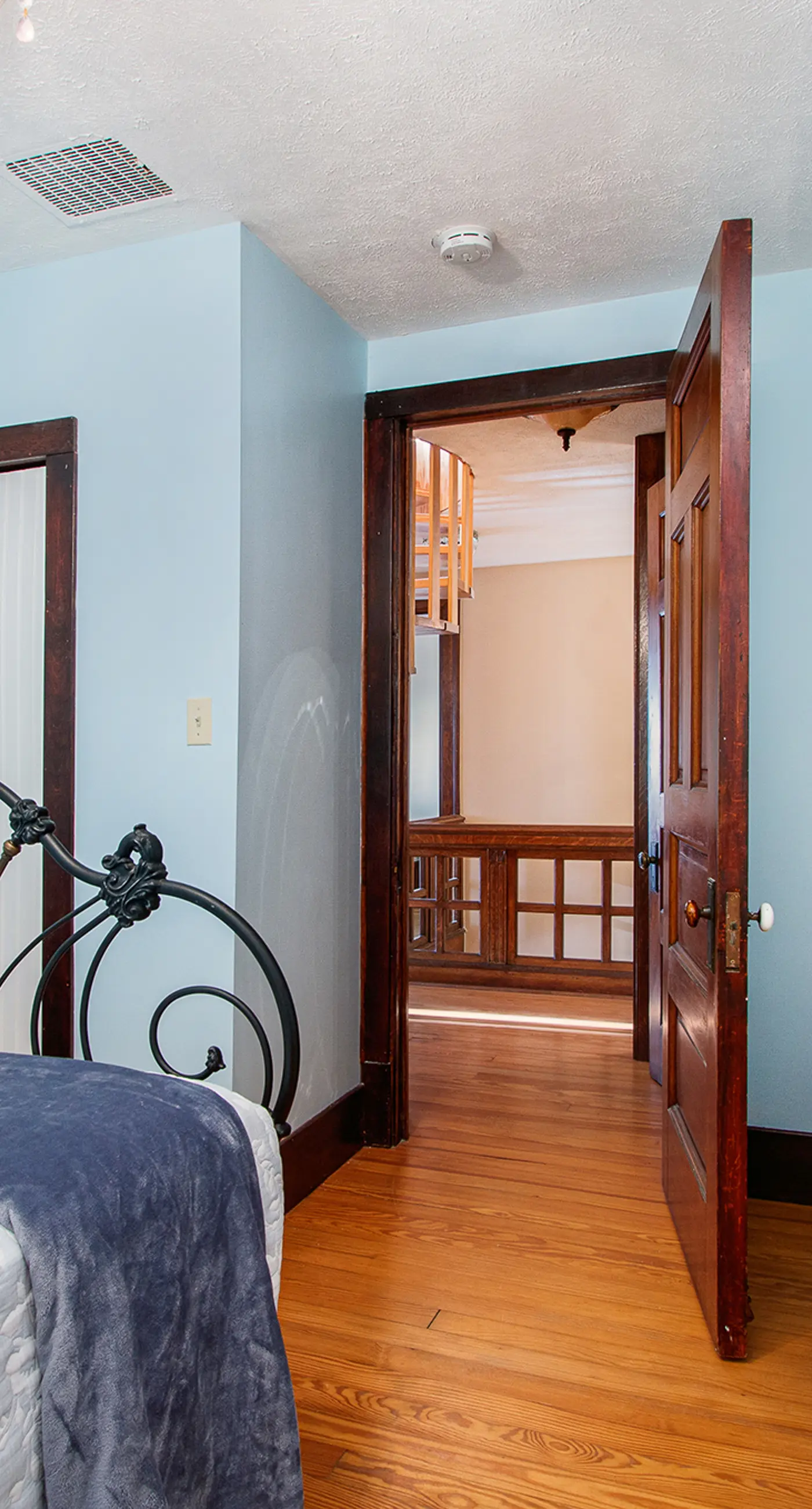 Lake Michigan Retreat- Upper Duplex