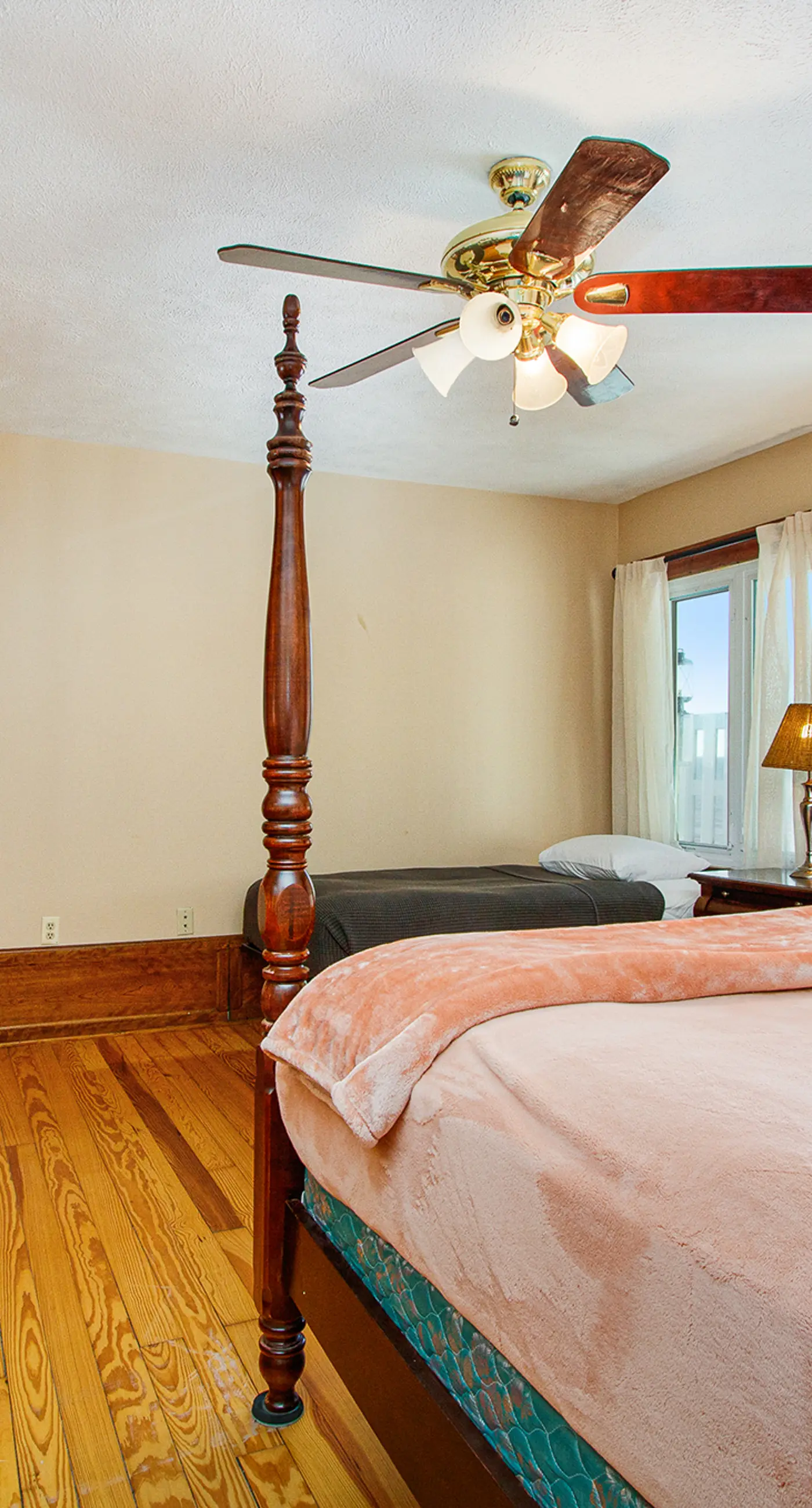 Lake Michigan Retreat- Upper Duplex