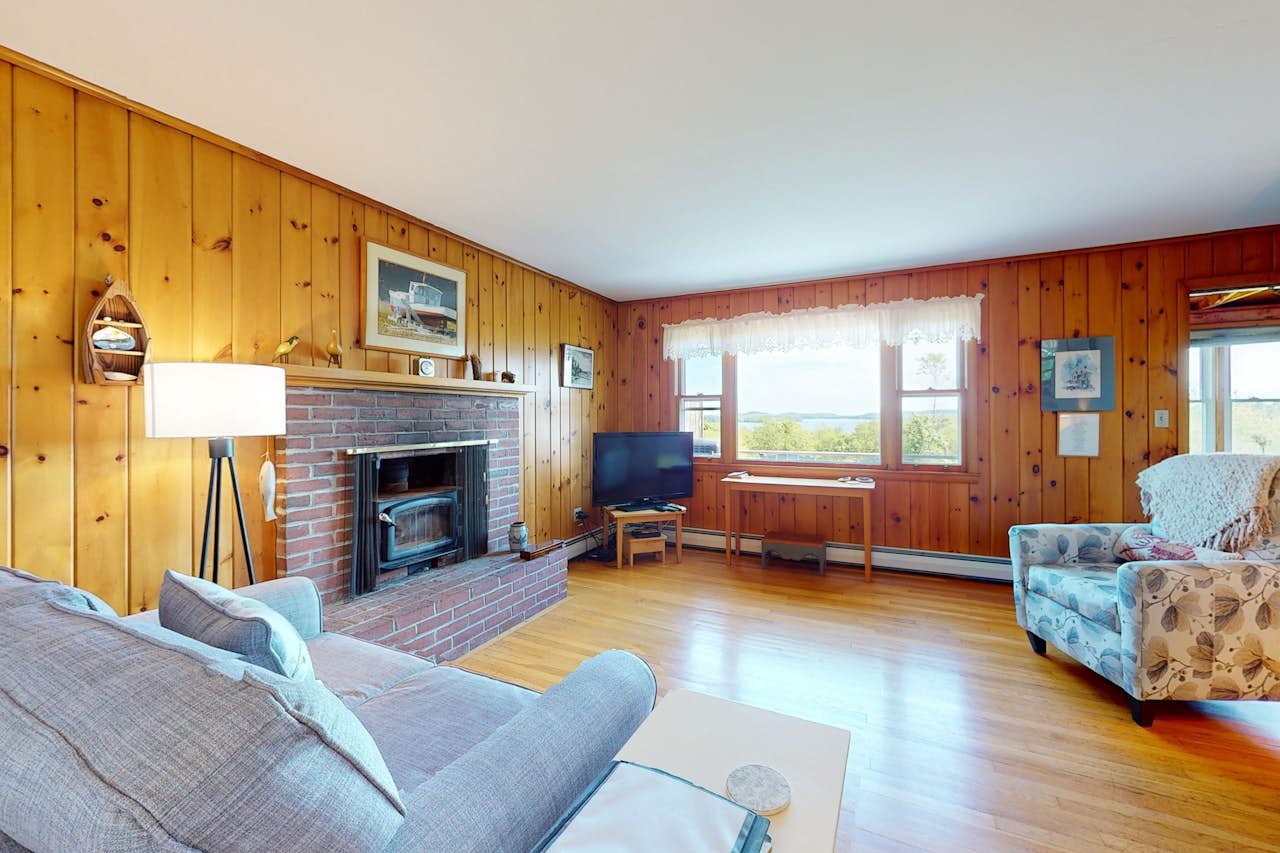 Lobster Tail Cottage 3 BD Castine, ME Vacation Rental Vacasa