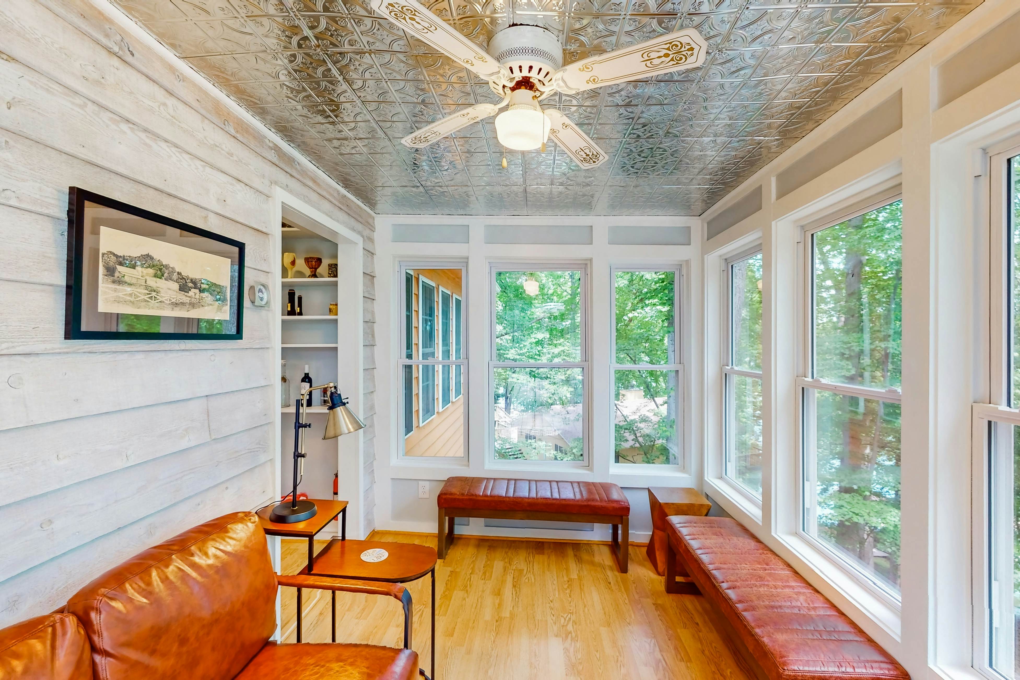 Lakefront Tranquility at Smith Mountain Lake - Moneta, VA 