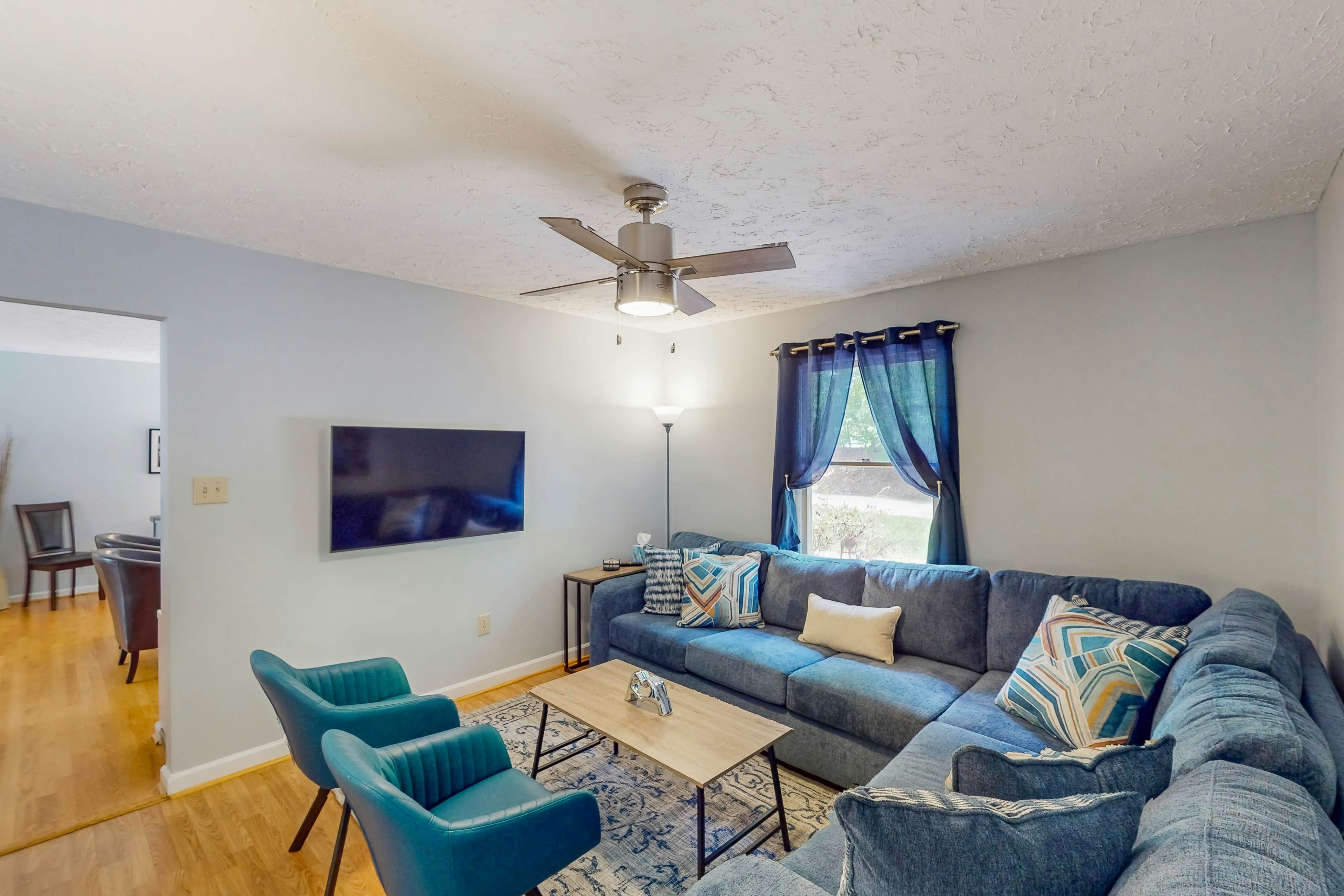 Lakefront Tranquility at Smith Mountain Lake - Moneta, VA 