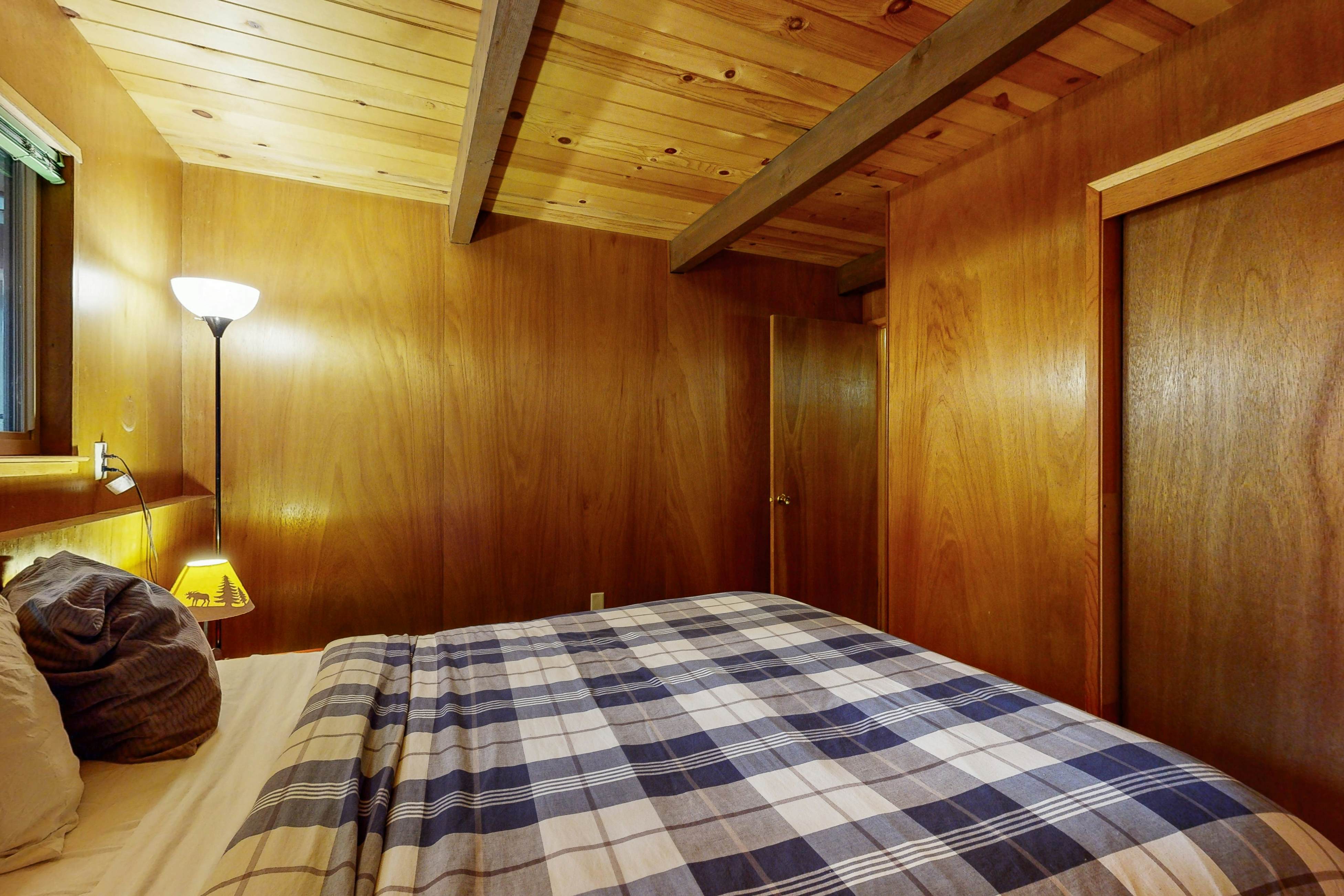 Donner Lakefront Retreat