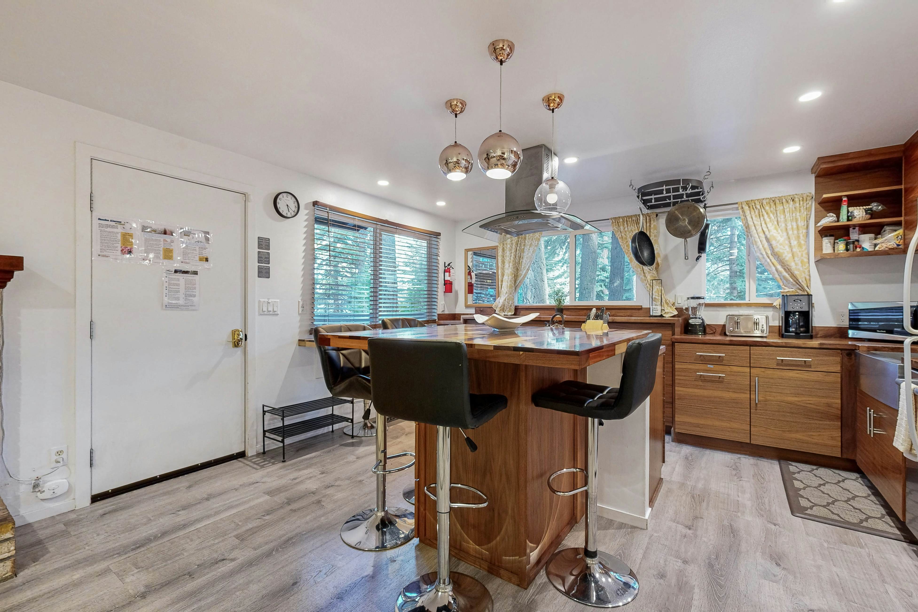 Charming Lake Tahoe Cabin