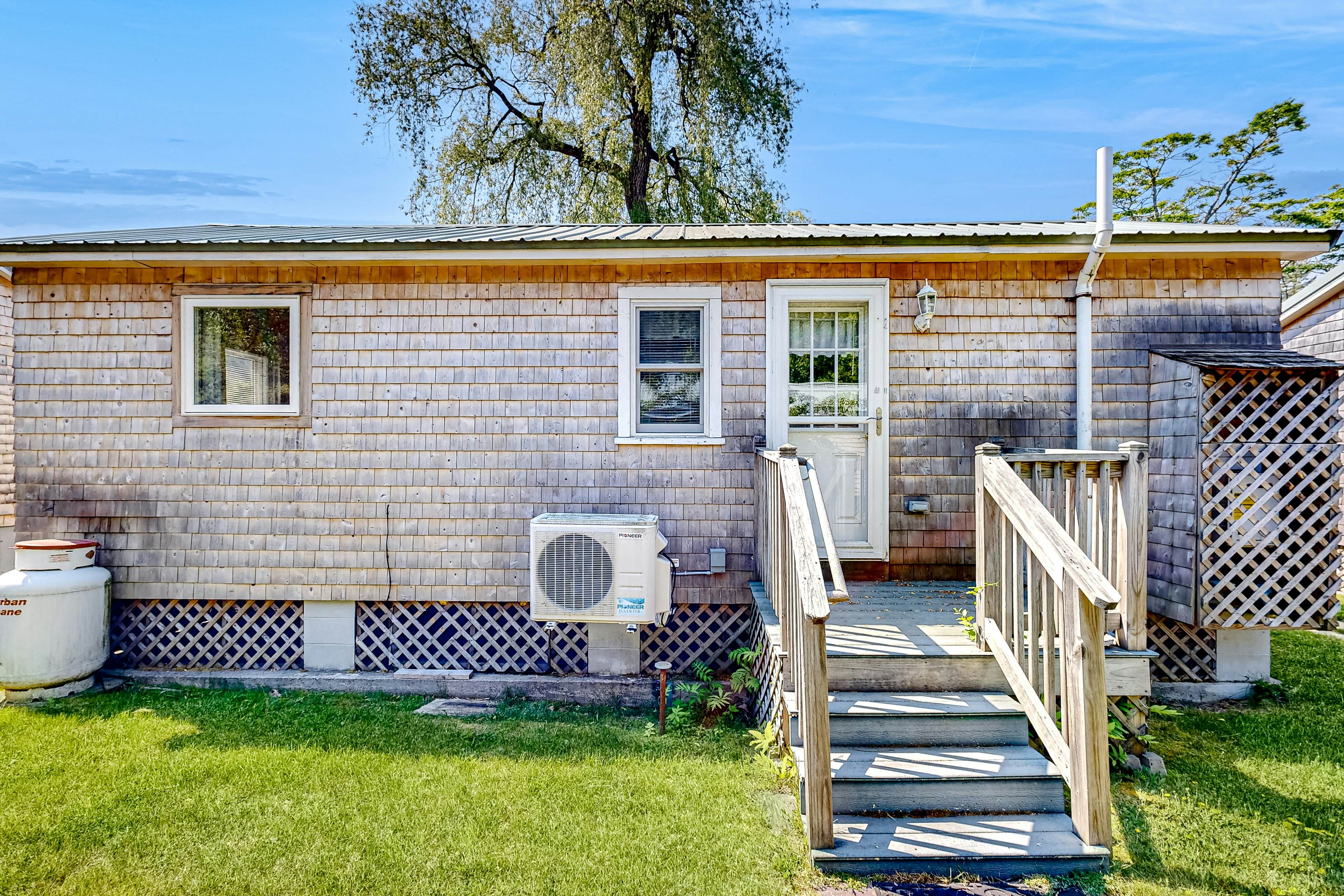 Shorelands Resort Cottage 24