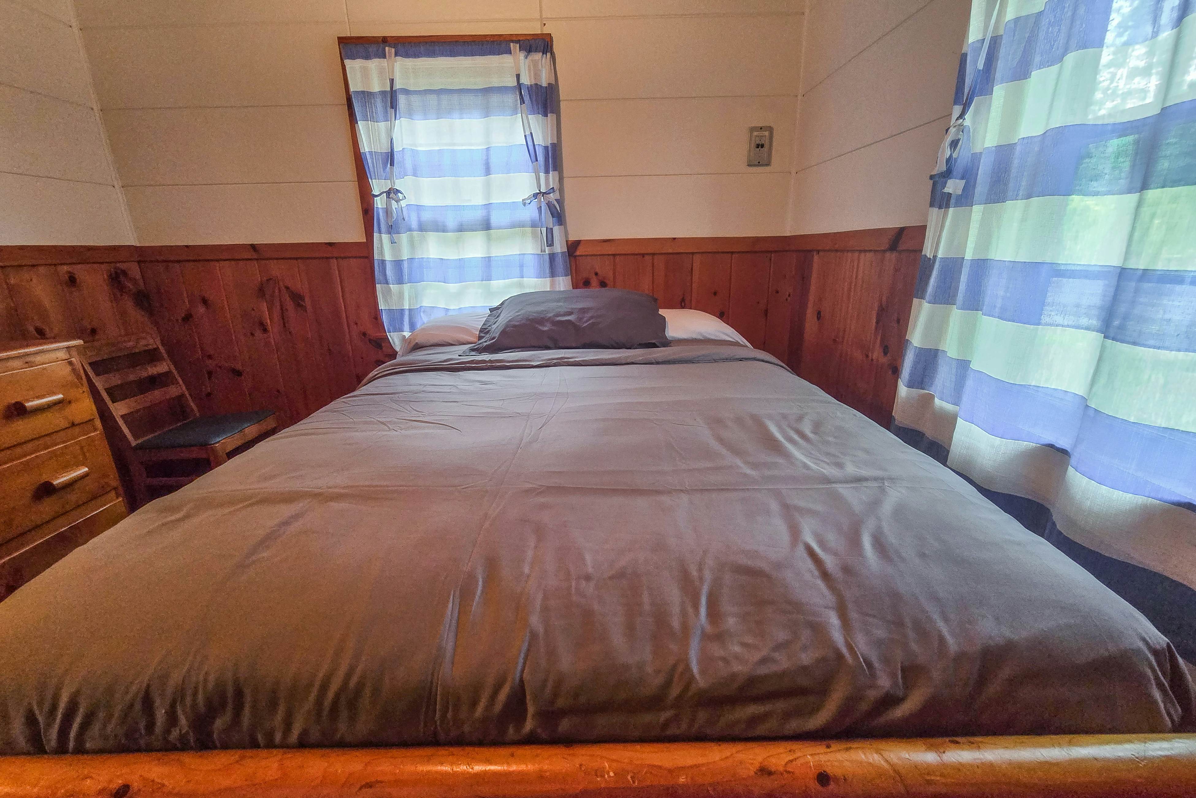 Smith Family Cottages- Cottage #1