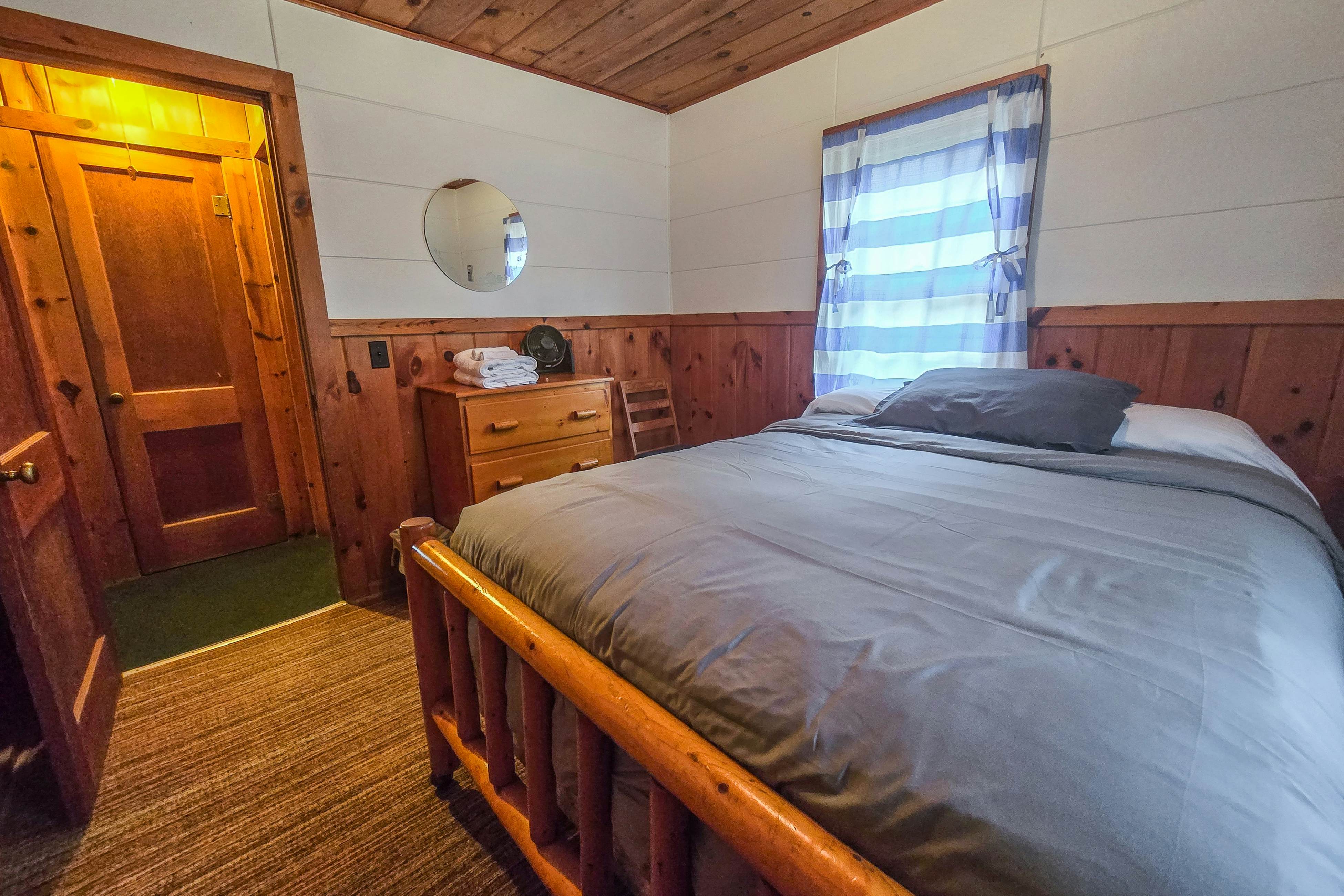 Smith Family Cottages- Cottage #1