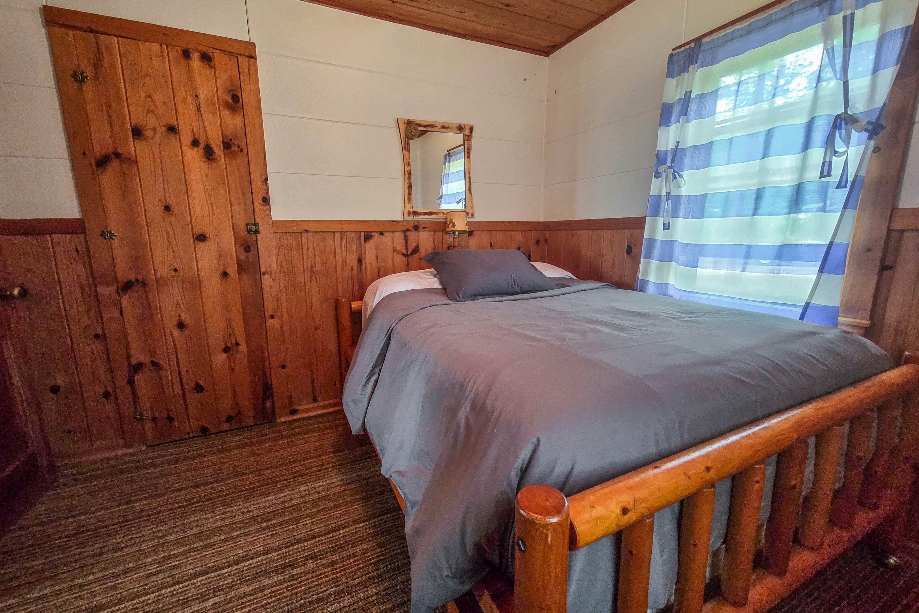 Smith Family Cottages- Cottage #1