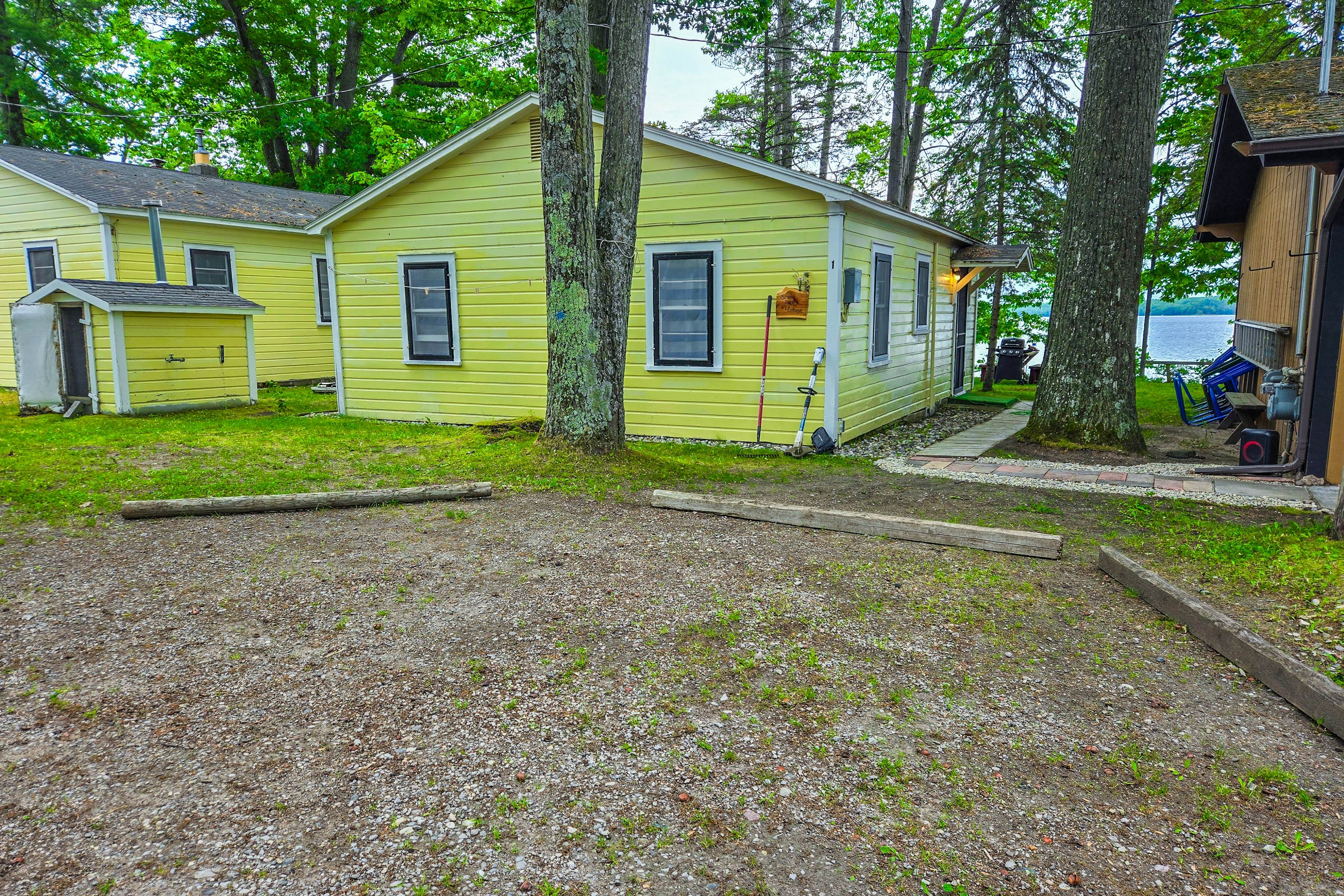 Smith Family Cottages- Cottage #1