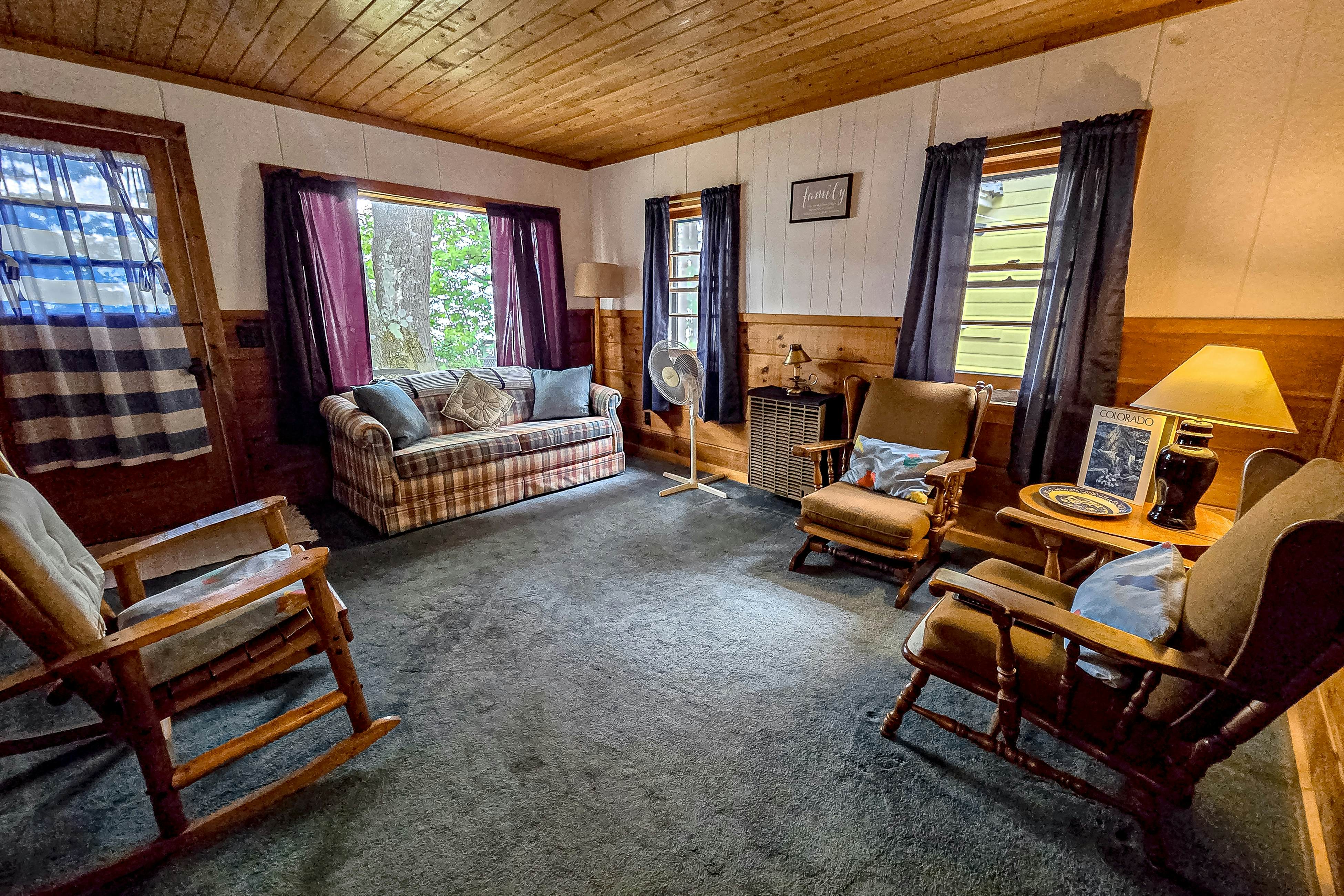 Smith Family Cottages