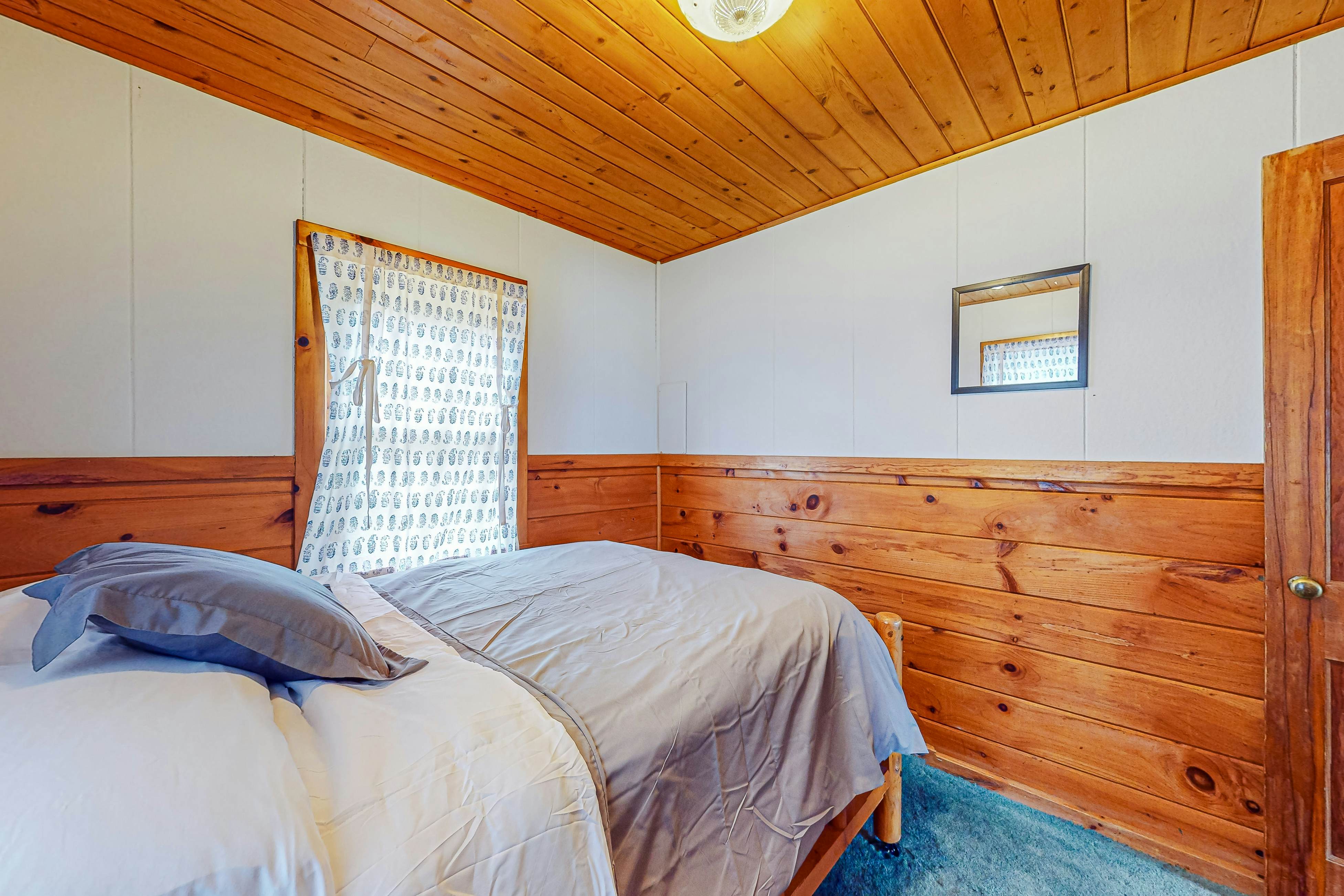 Smith Family Cottages - Cottage #3