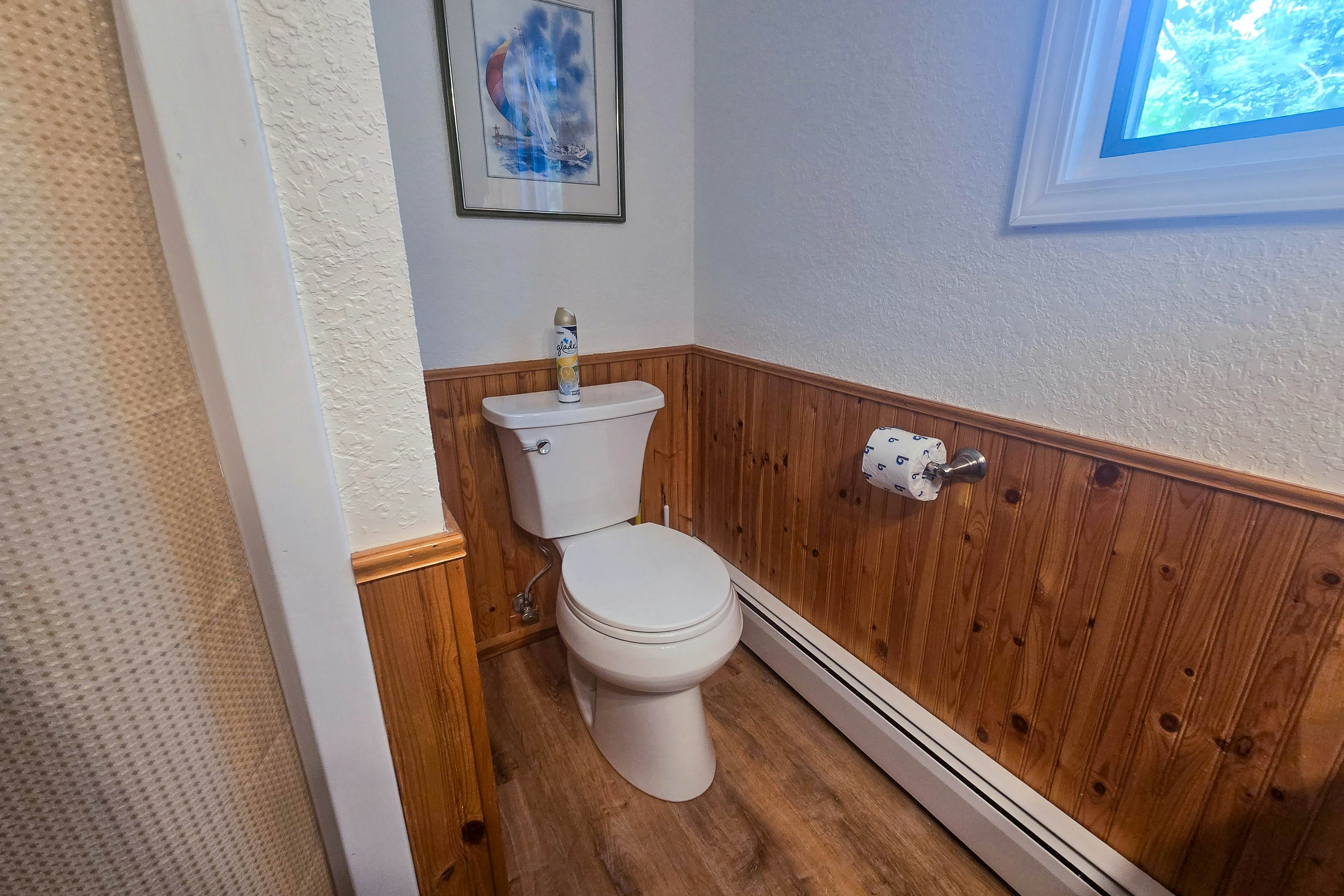 Smith Family Cottages- Lake House