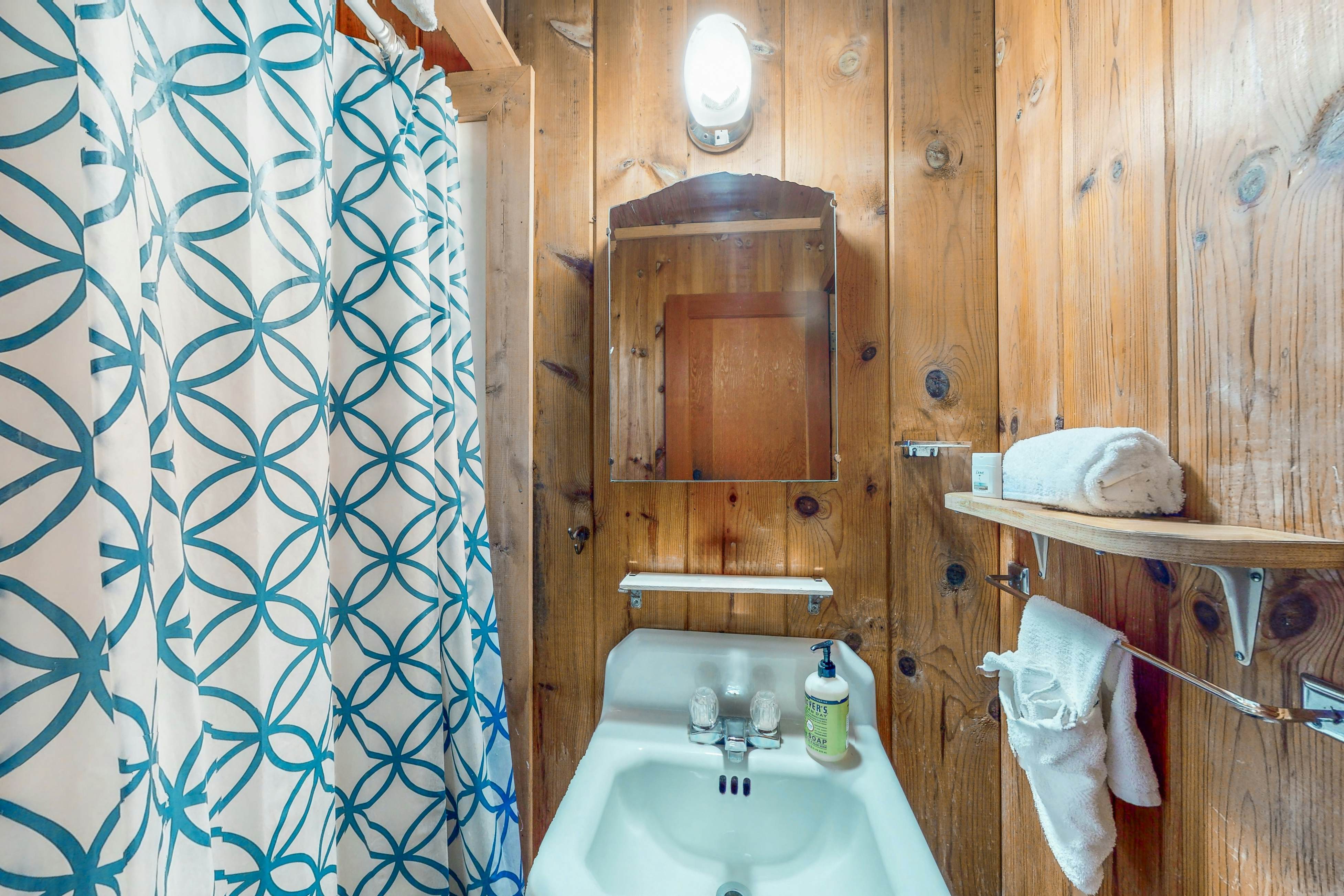 Smith Family Cottages - Cottage #2