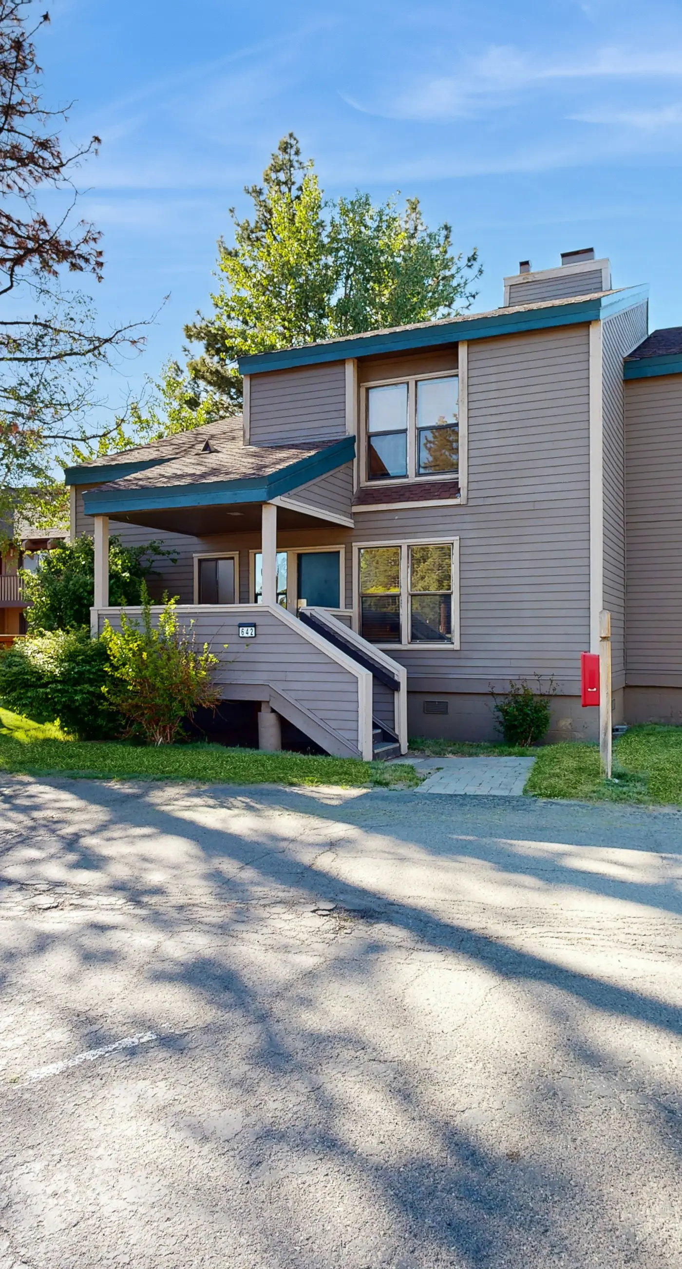 Lakeland Village 642