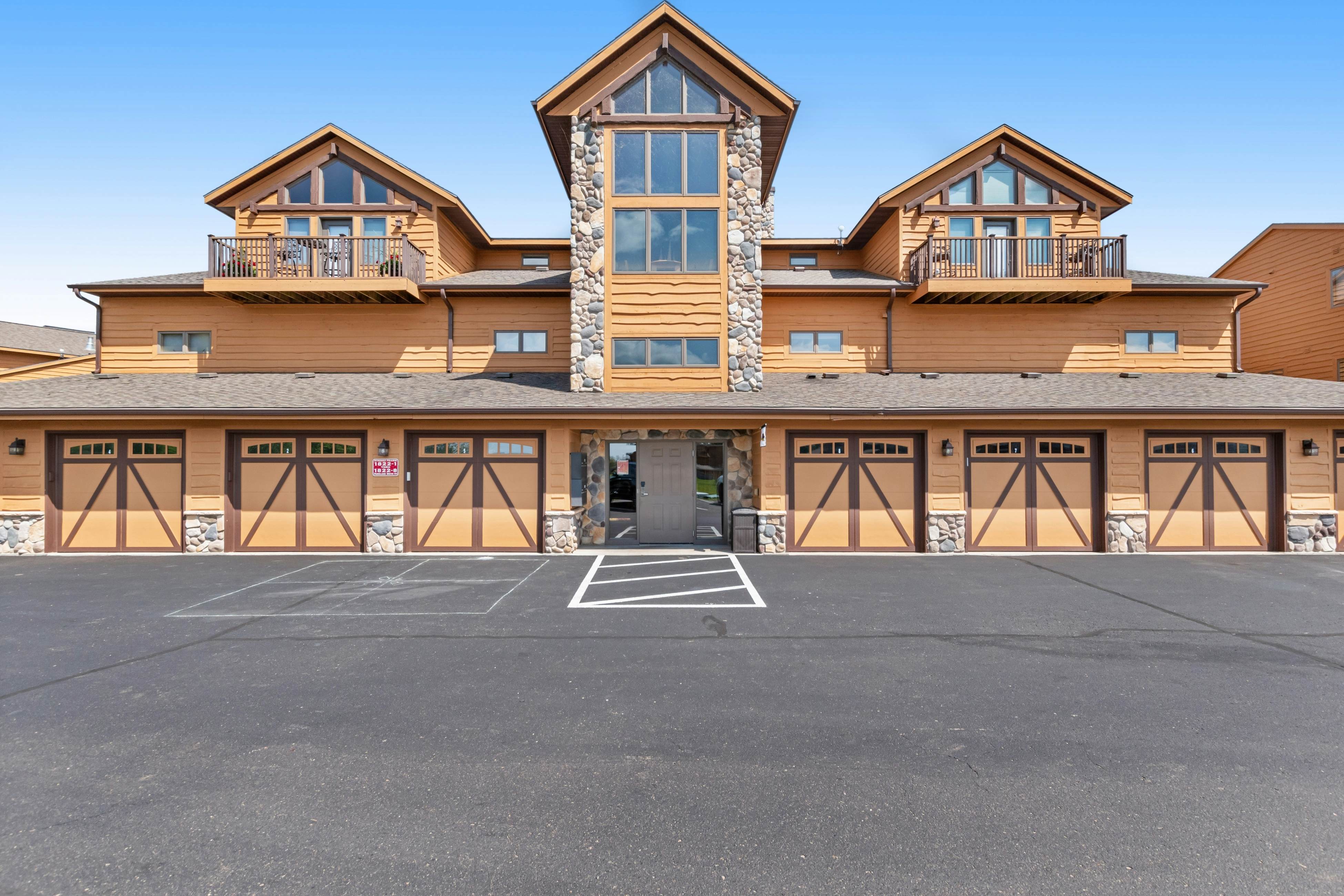 Sunset Condominiums - The Retreat