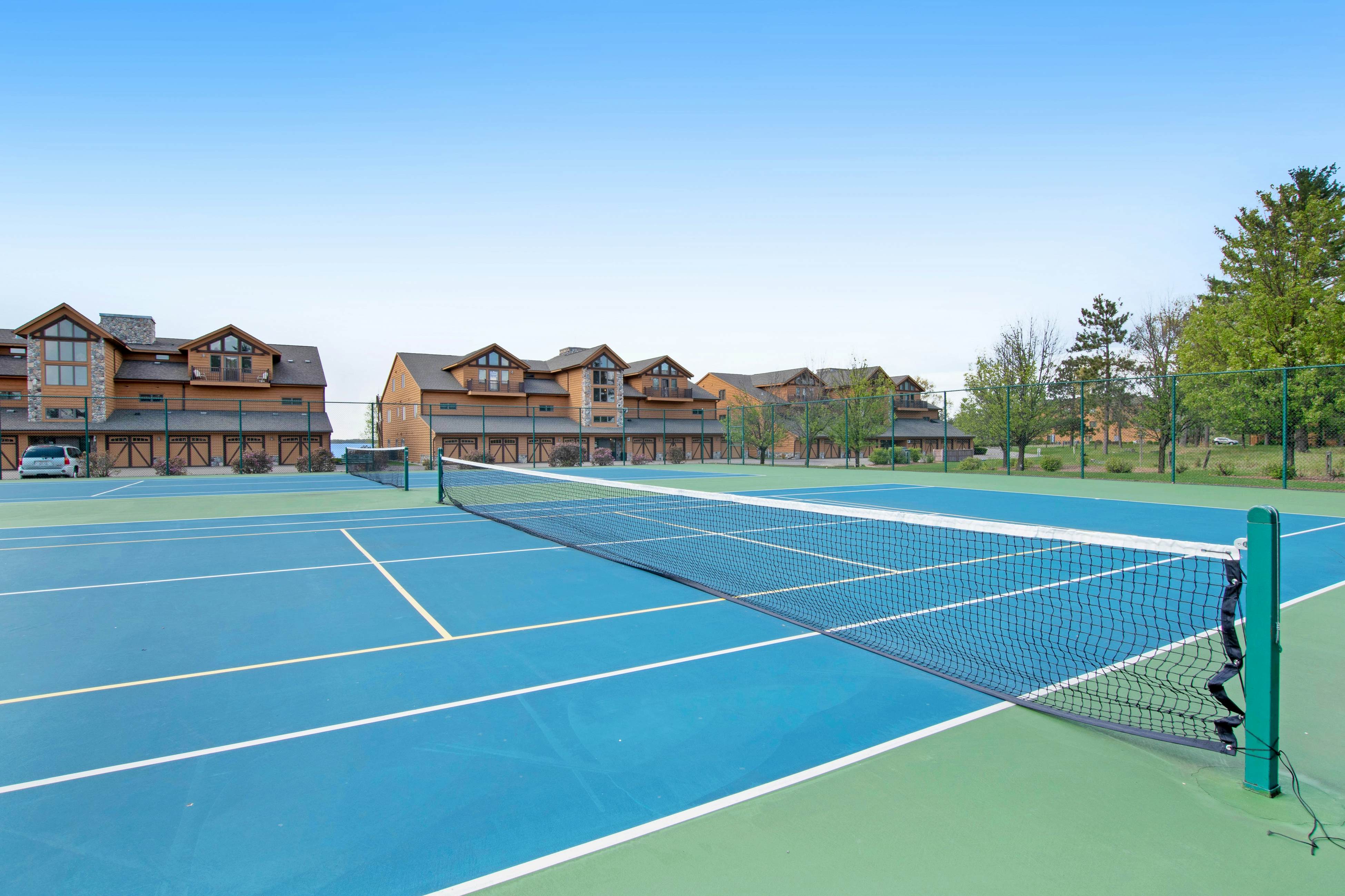 Sunset Condominiums - The Retreat