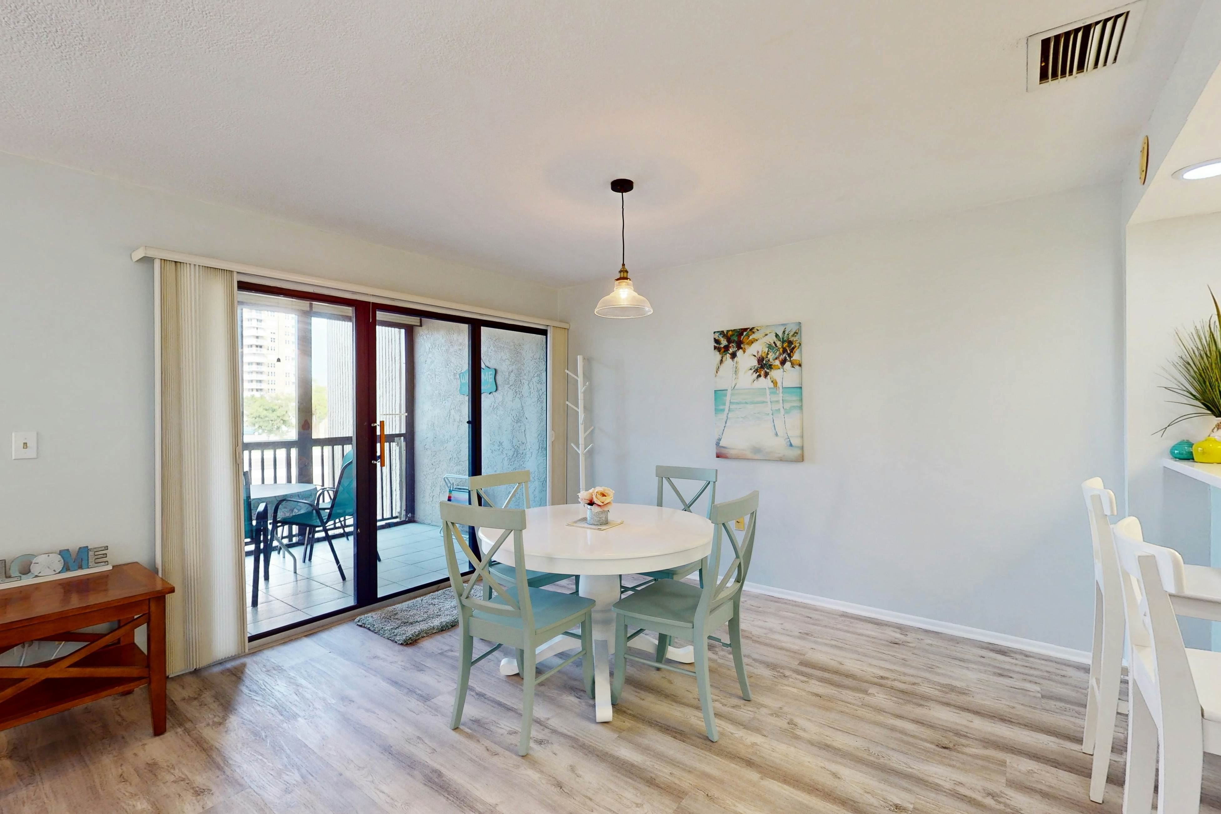 Santa Maria Condo 102