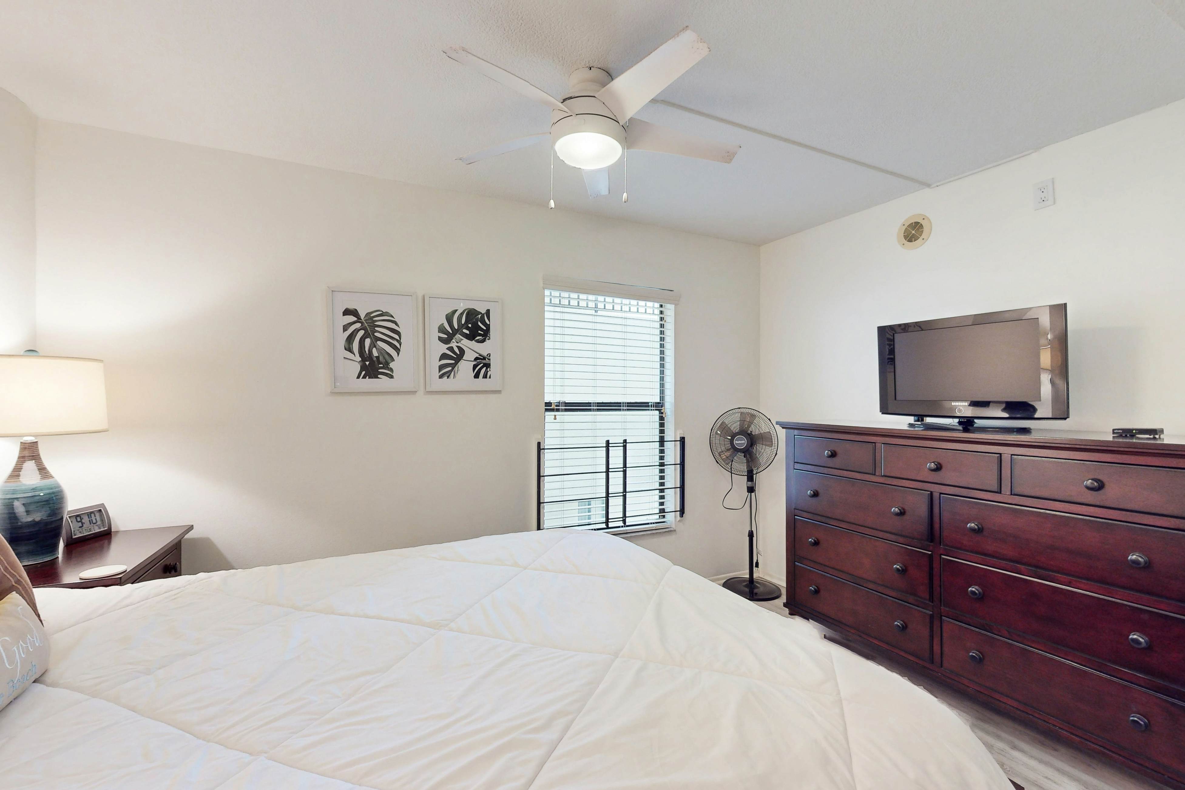 Santa Maria Condo 102