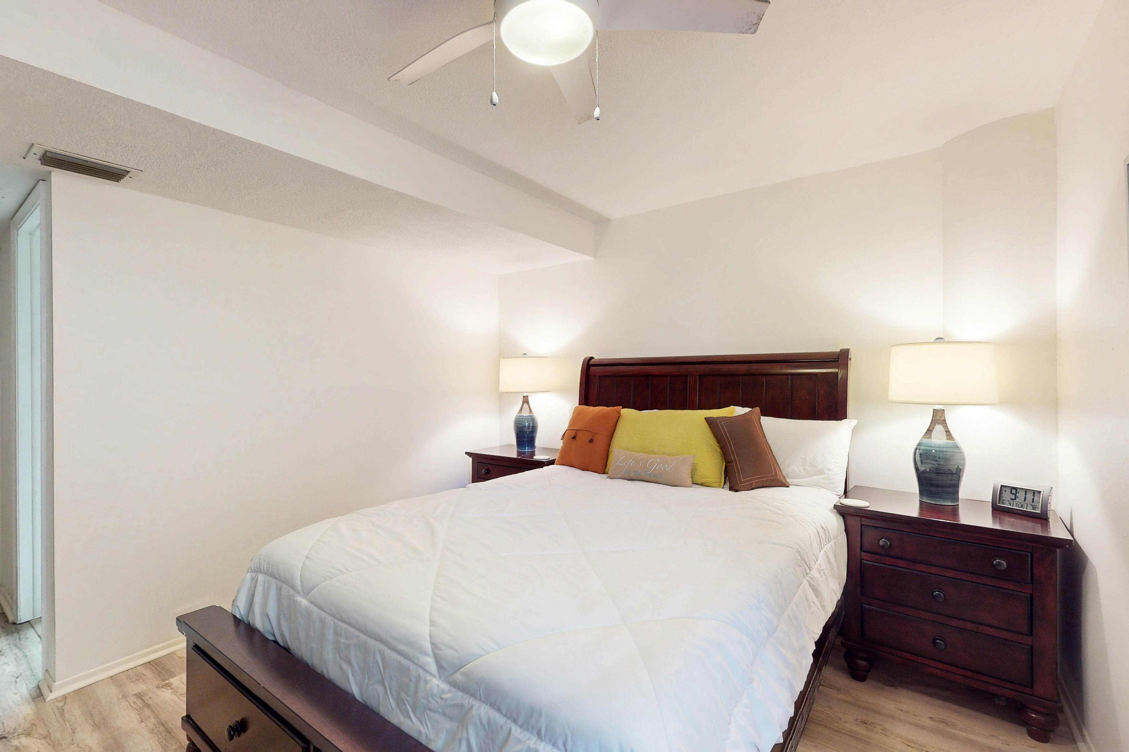 Santa Maria Condo 102