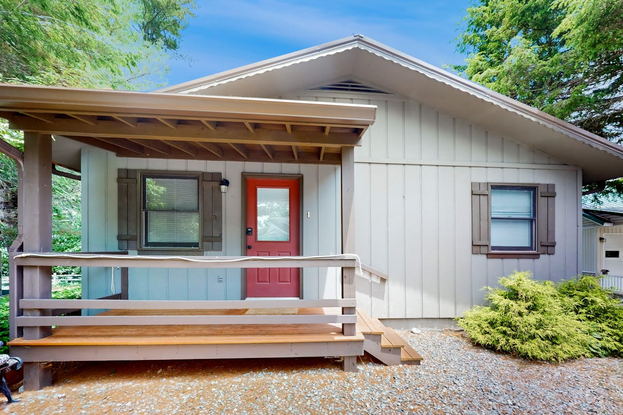 Leisure Living in Linville Land Harbor 3 BD Newland, NC Vacation