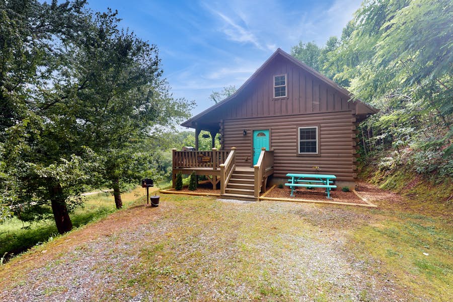 Birdsong Cottage 1 BD Whittier, NC Vacation Rental Vacasa