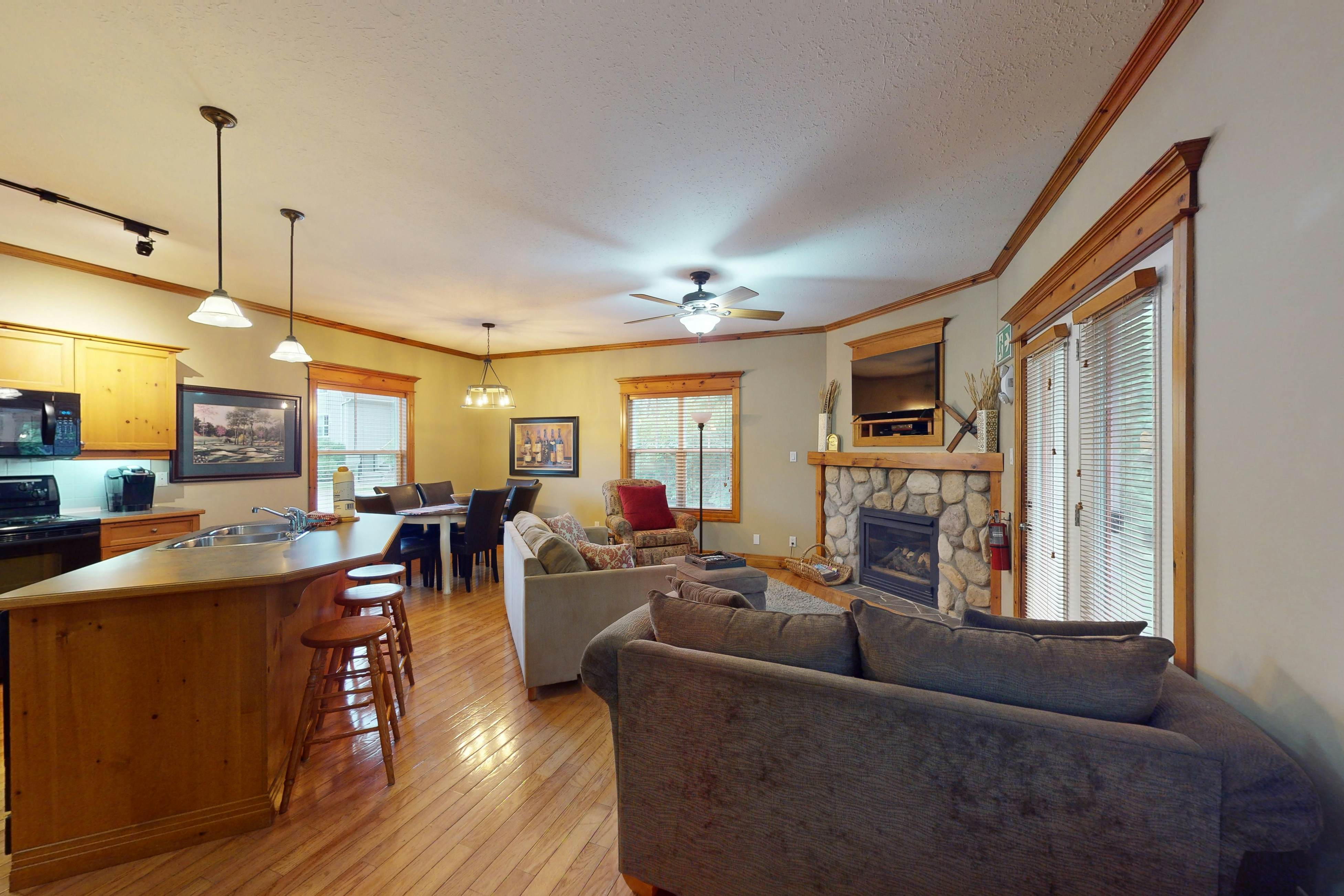 Condo 107 at Snowbridge